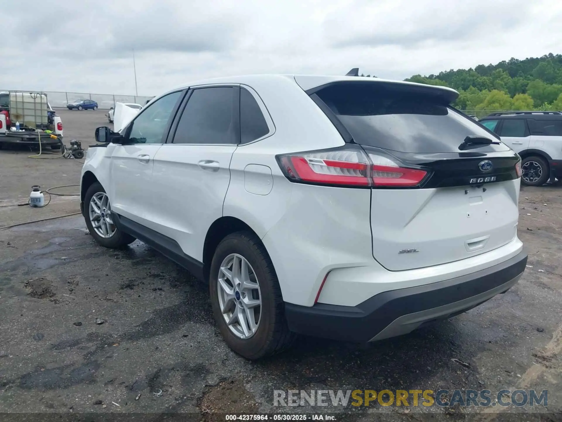 3 Photograph of a damaged car 2FMPK4J91NBB05001 FORD EDGE 2022
