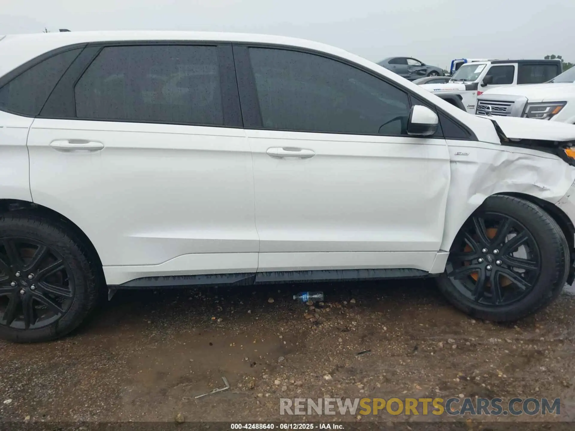 13 Photograph of a damaged car 2FMPK4J91NBB16872 FORD EDGE 2022