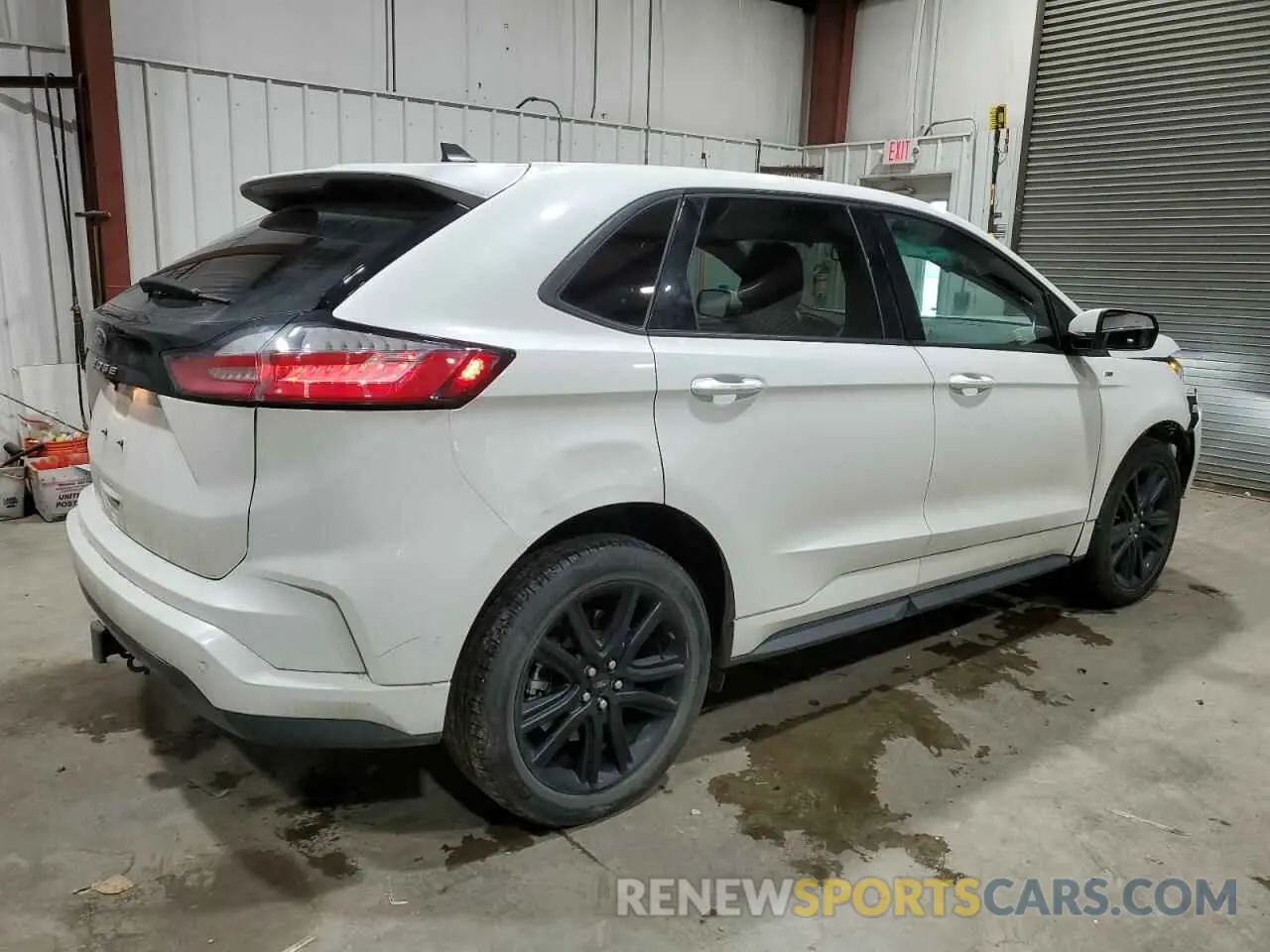 3 Photograph of a damaged car 2FMPK4J92NBA24606 FORD EDGE 2022