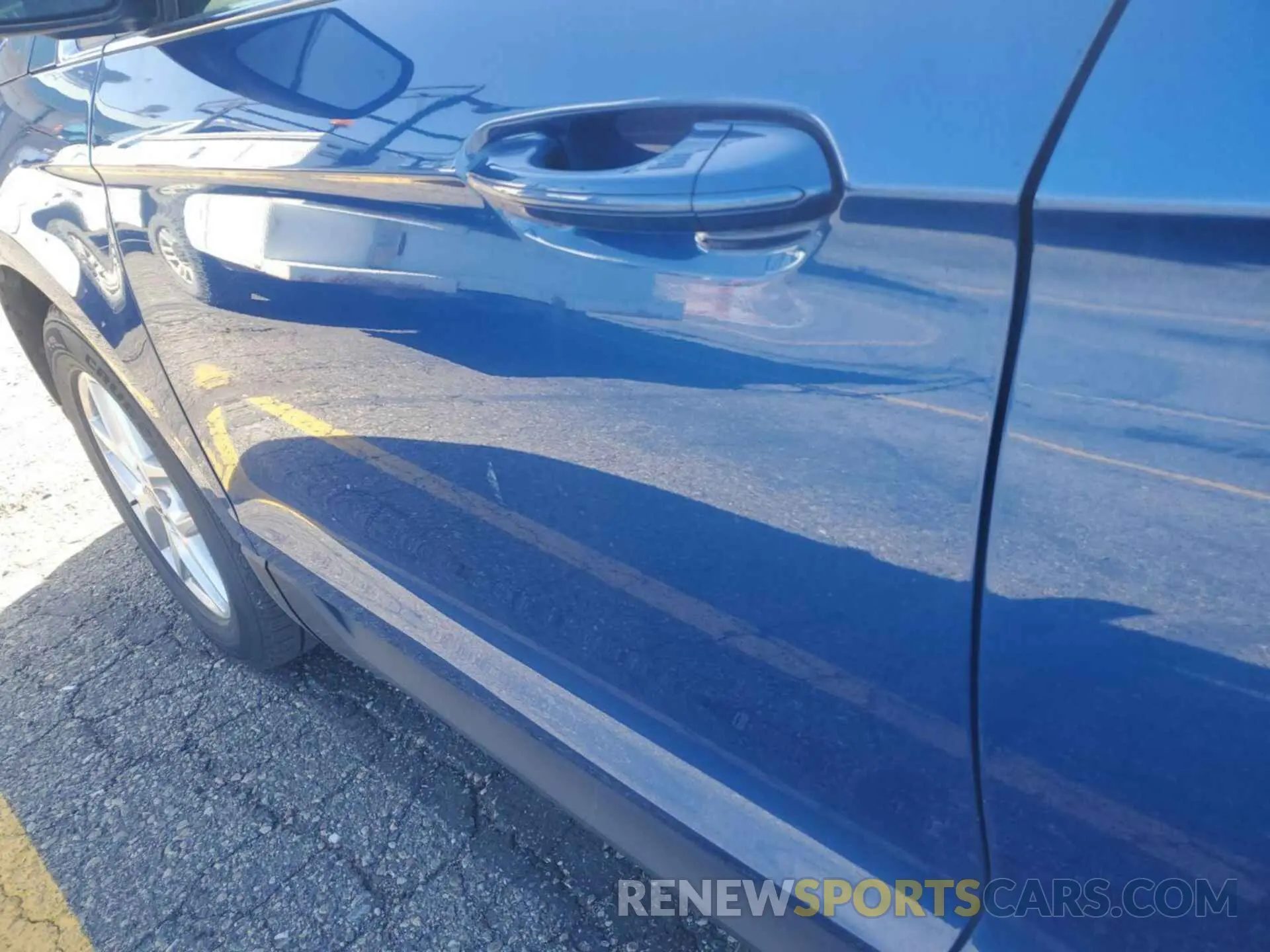 17 Photograph of a damaged car 2FMPK4J92NBA72221 FORD EDGE 2022