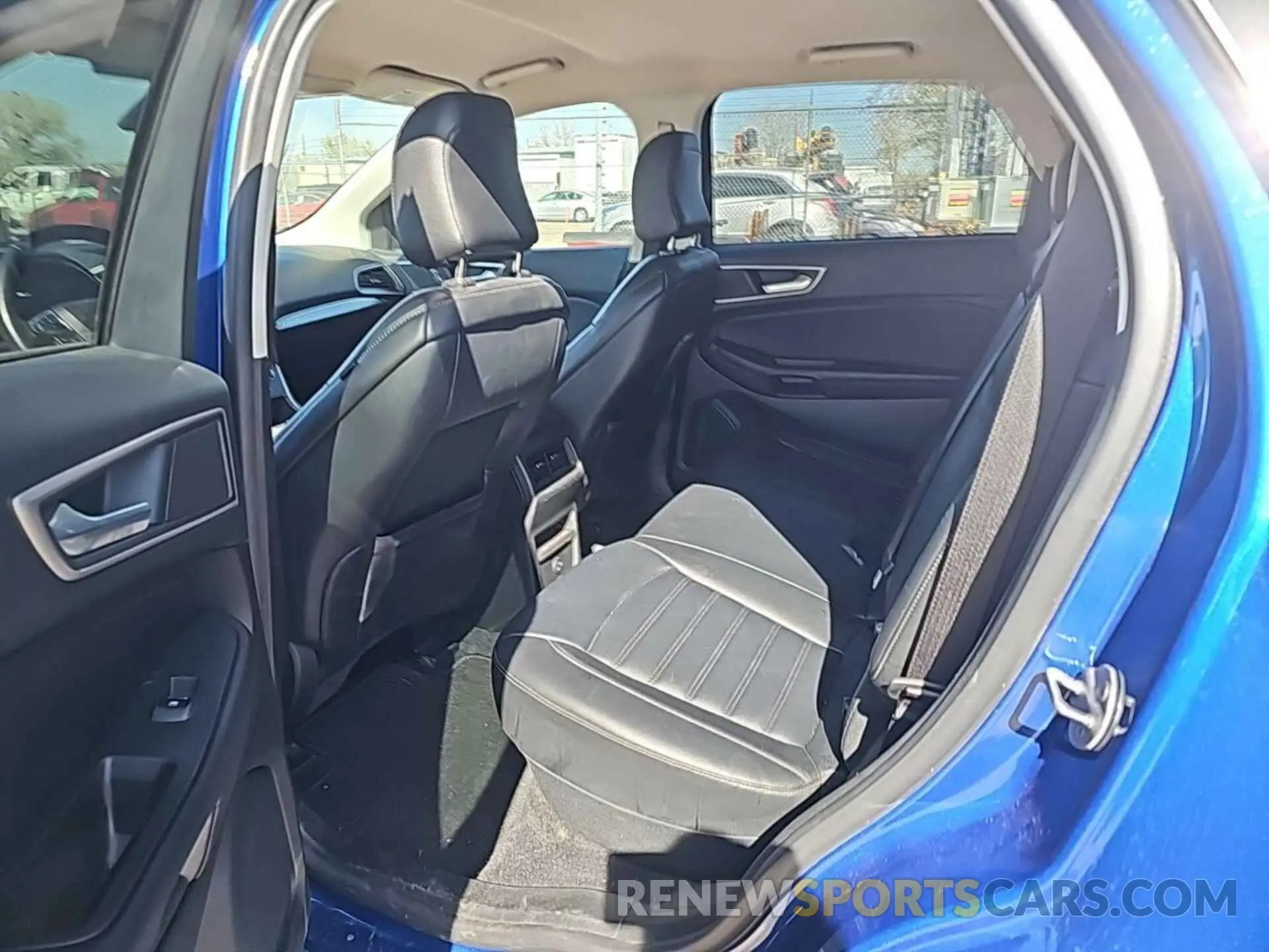 9 Photograph of a damaged car 2FMPK4J92NBA72221 FORD EDGE 2022