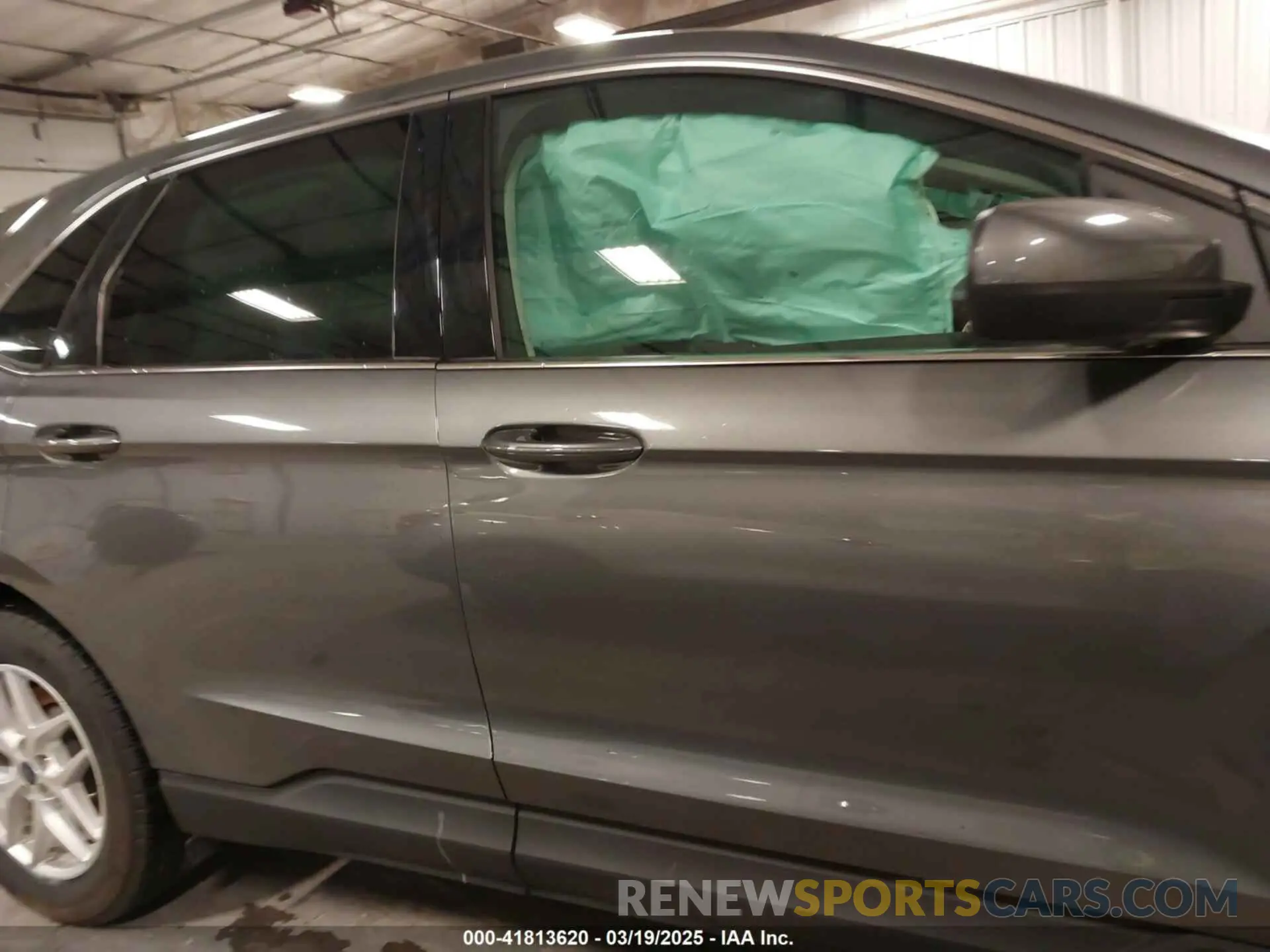 14 Photograph of a damaged car 2FMPK4J92NBA79329 FORD EDGE 2022