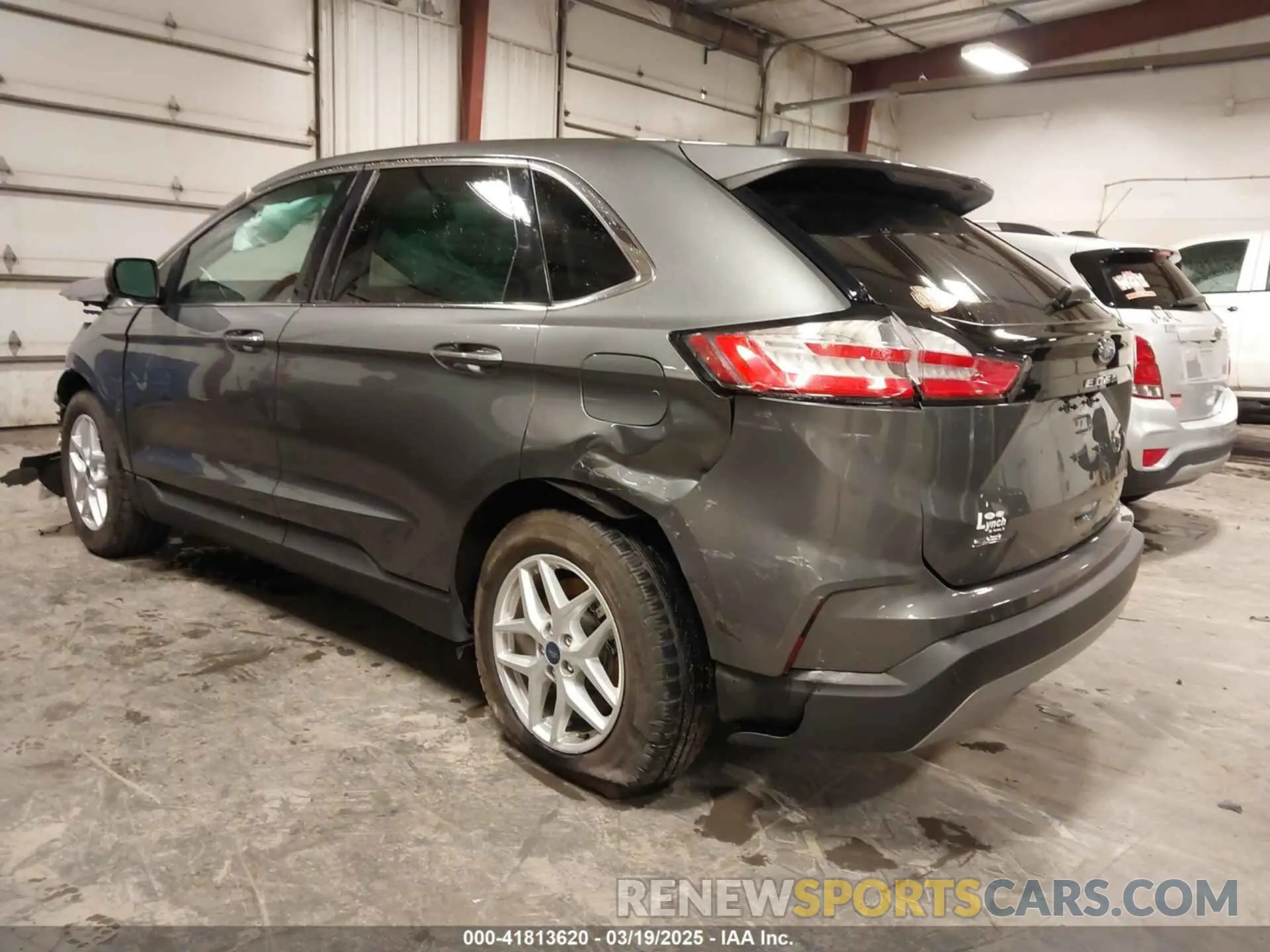 3 Photograph of a damaged car 2FMPK4J92NBA79329 FORD EDGE 2022