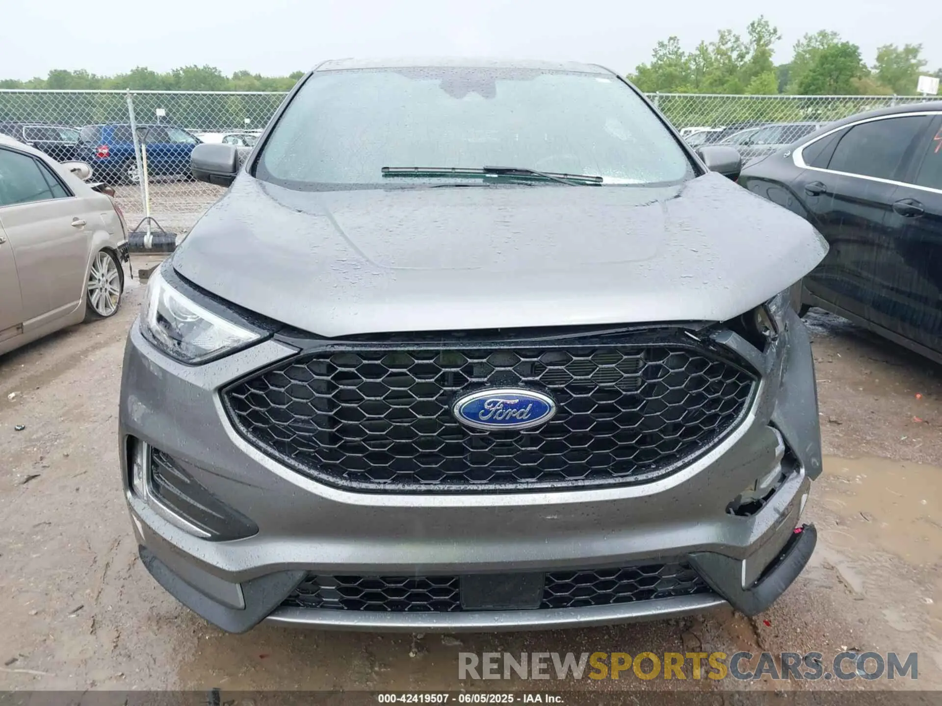 11 Photograph of a damaged car 2FMPK4J93NBA16496 FORD EDGE 2022