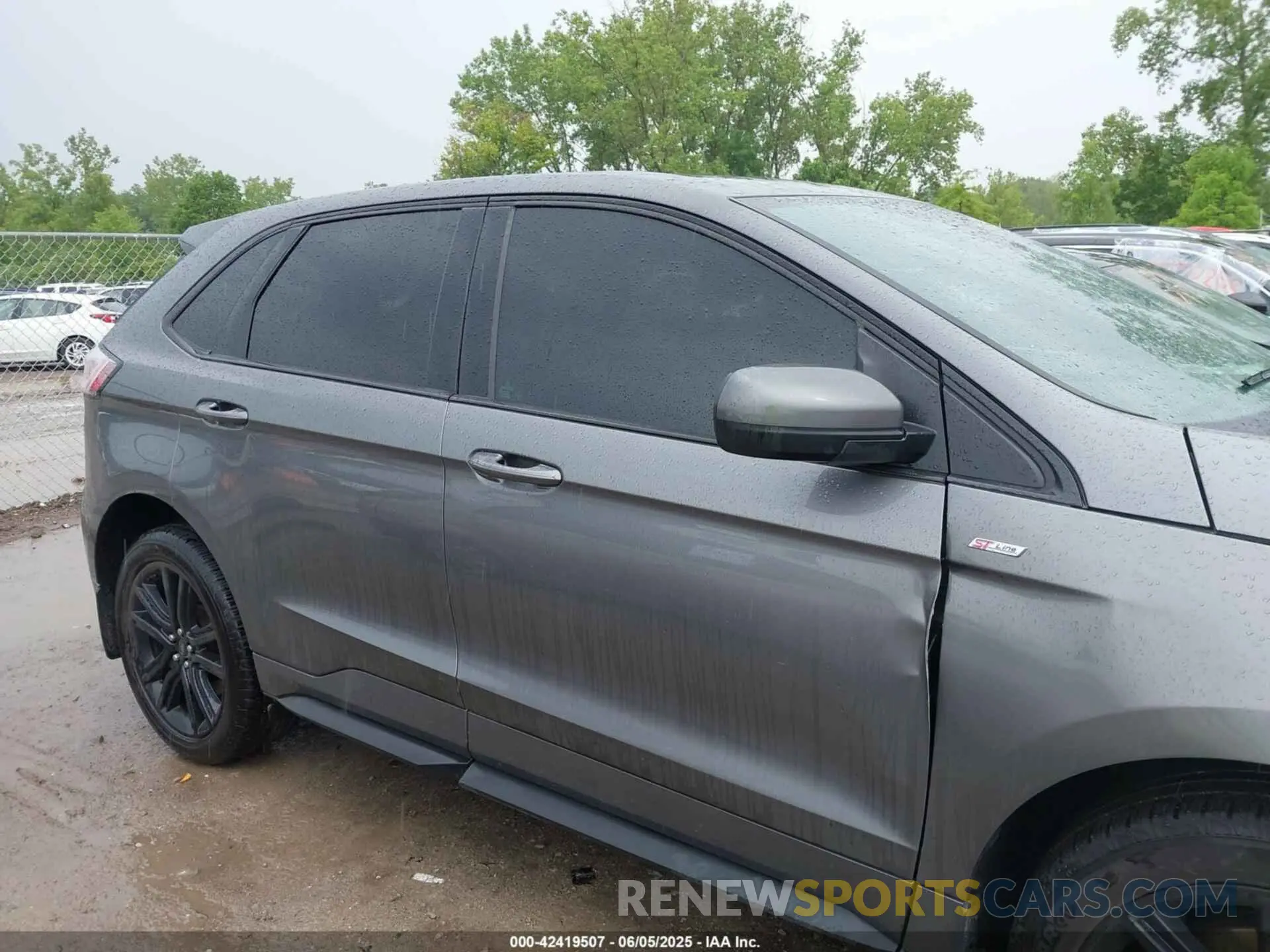 12 Photograph of a damaged car 2FMPK4J93NBA16496 FORD EDGE 2022