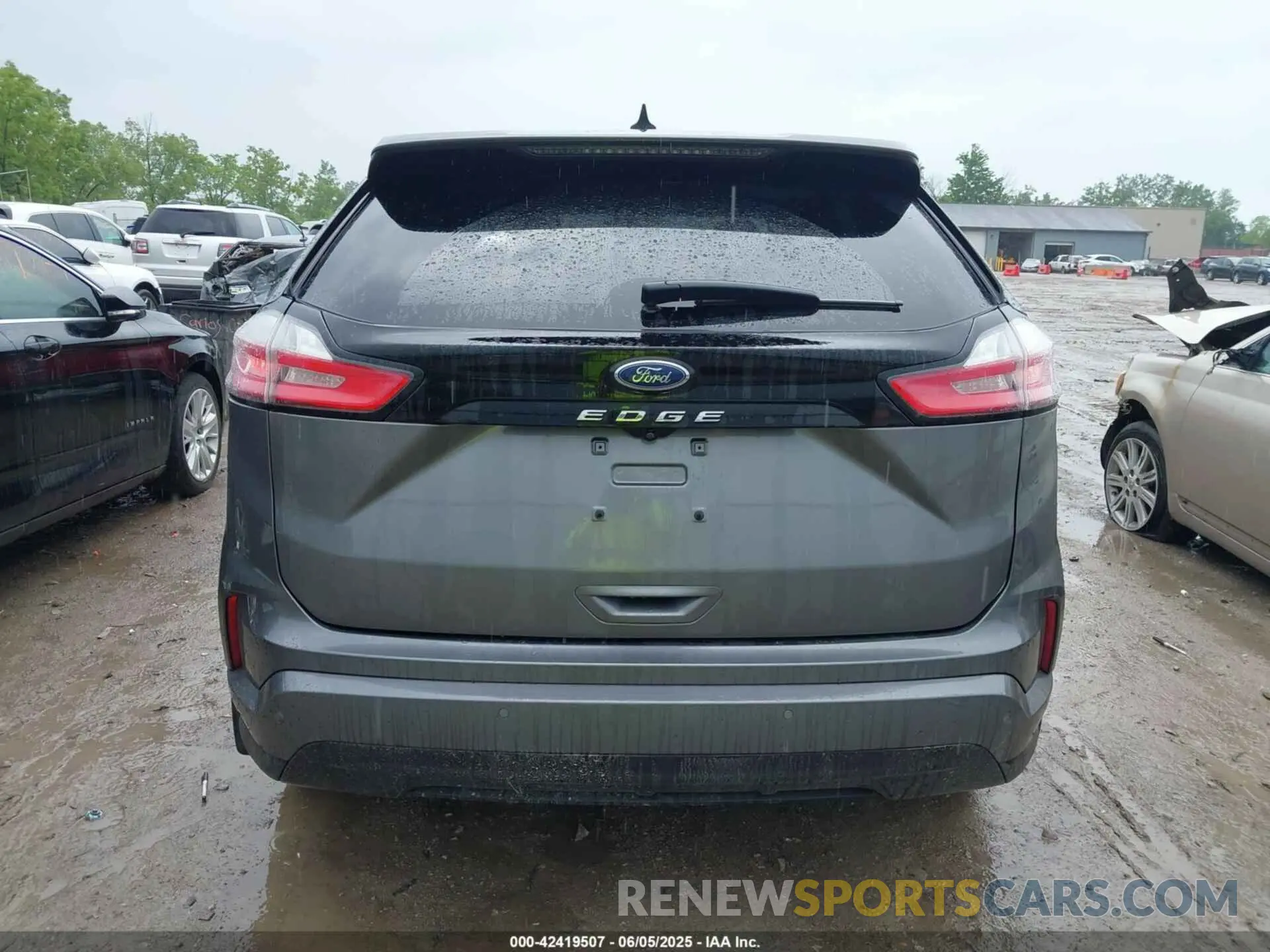 15 Photograph of a damaged car 2FMPK4J93NBA16496 FORD EDGE 2022
