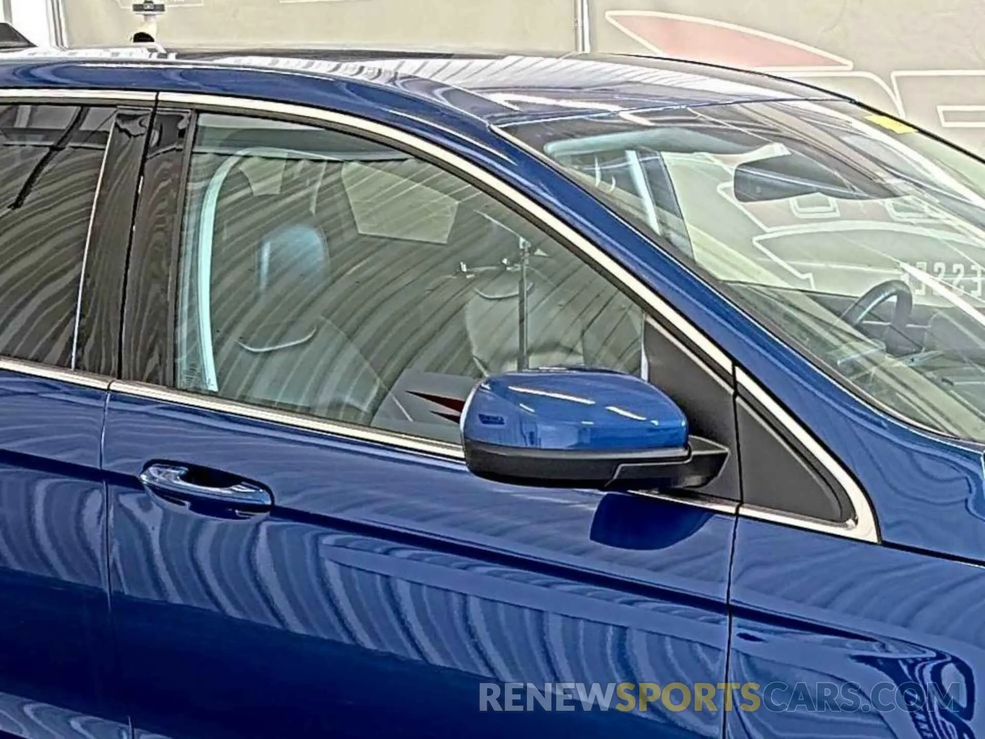 11 Photograph of a damaged car 2FMPK4J93NBA64001 FORD EDGE 2022
