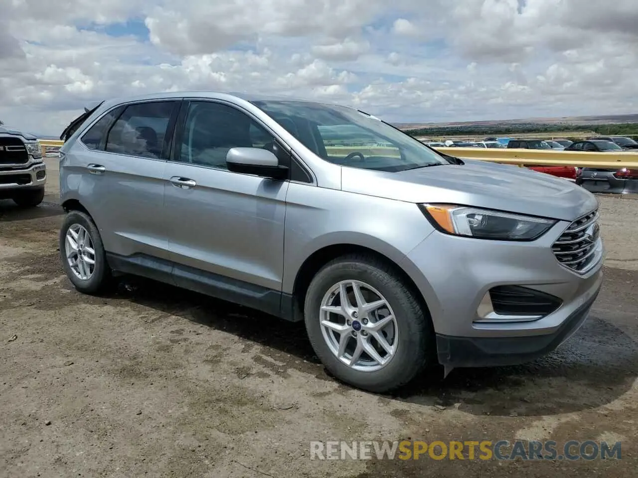4 Photograph of a damaged car 2FMPK4J93NBB03332 FORD EDGE 2022