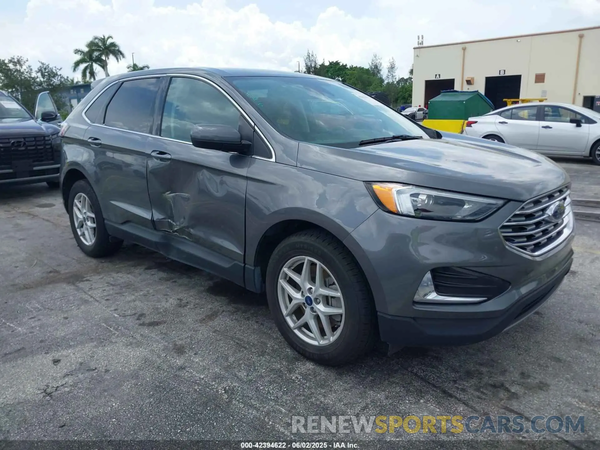1 Photograph of a damaged car 2FMPK4J93NBB05677 FORD EDGE 2022