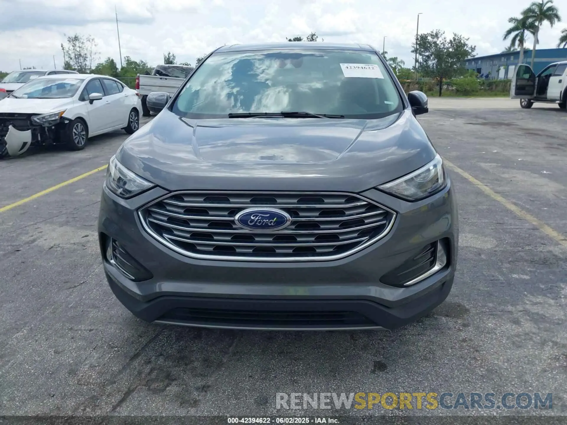 12 Photograph of a damaged car 2FMPK4J93NBB05677 FORD EDGE 2022