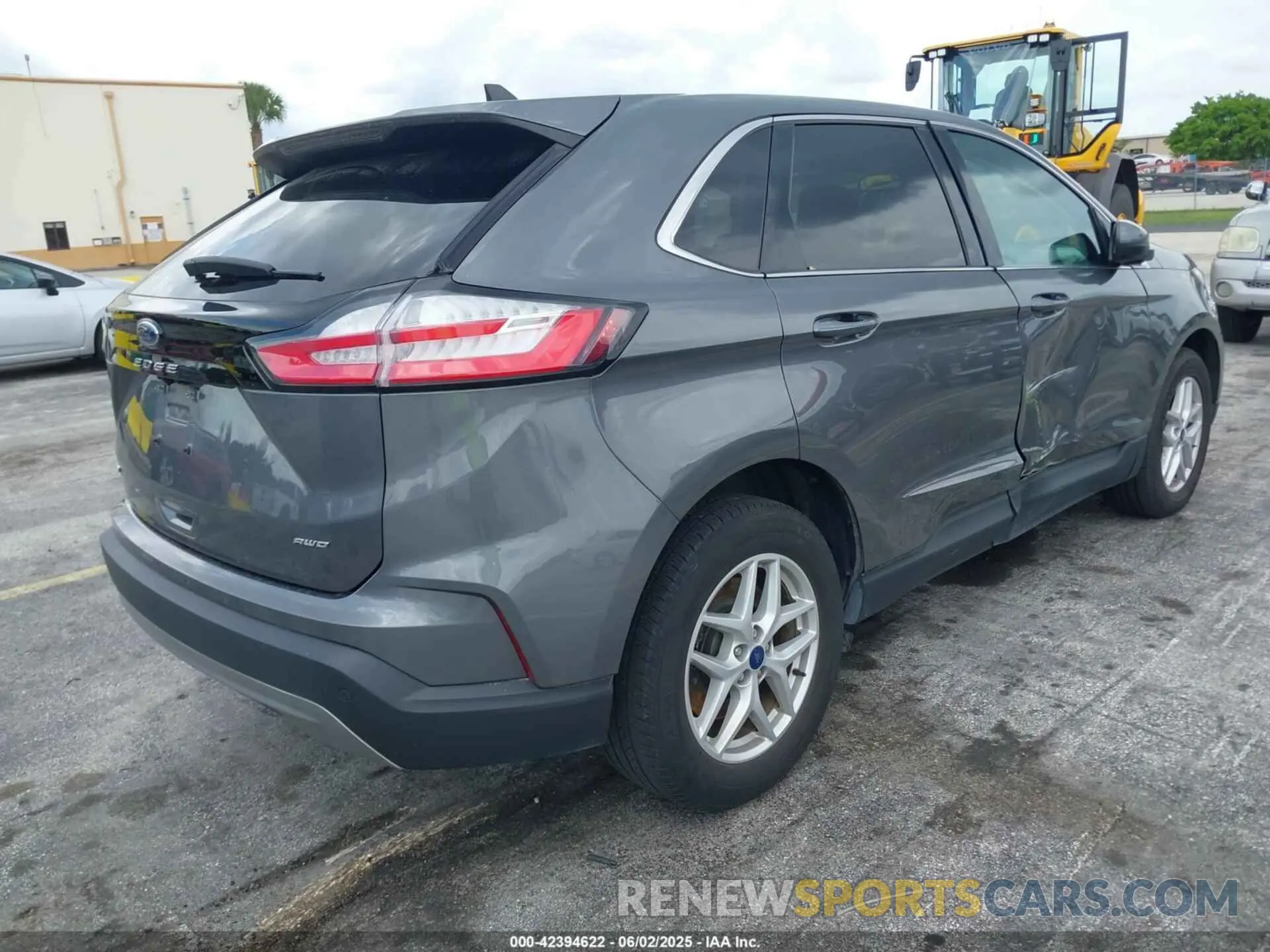 4 Photograph of a damaged car 2FMPK4J93NBB05677 FORD EDGE 2022
