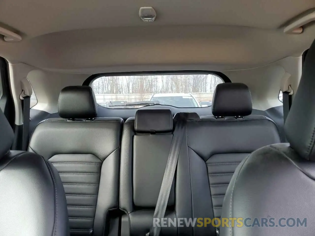 10 Photograph of a damaged car 2FMPK4J93NBB16453 FORD EDGE 2022