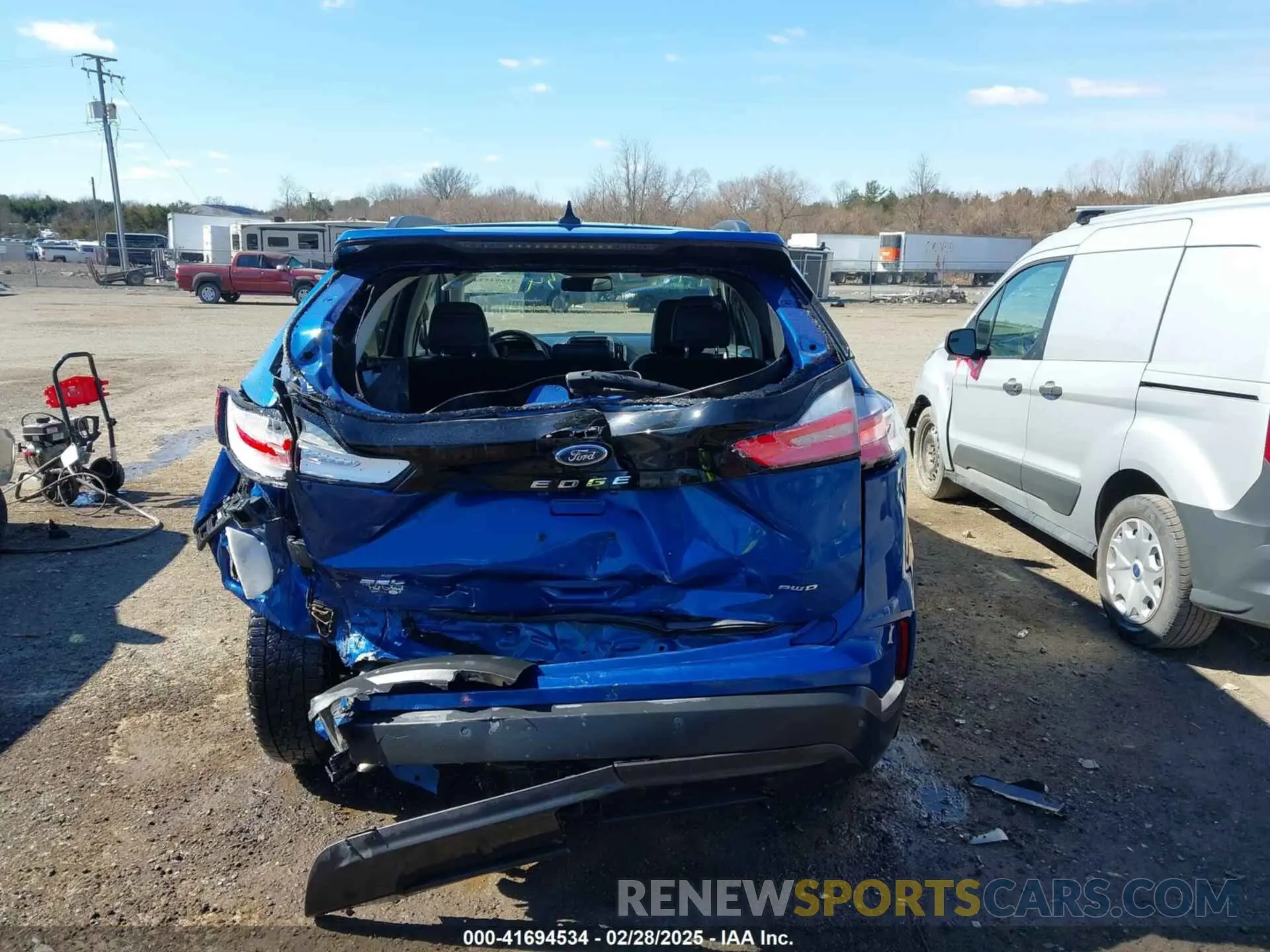 17 Photograph of a damaged car 2FMPK4J94NBA11386 FORD EDGE 2022