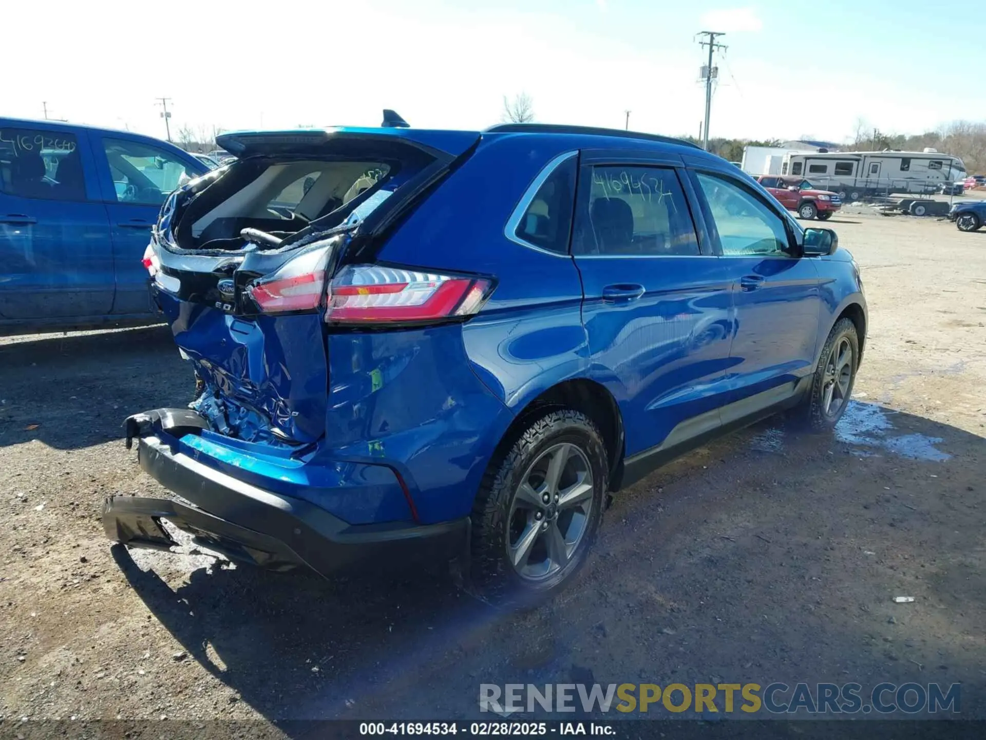 4 Photograph of a damaged car 2FMPK4J94NBA11386 FORD EDGE 2022