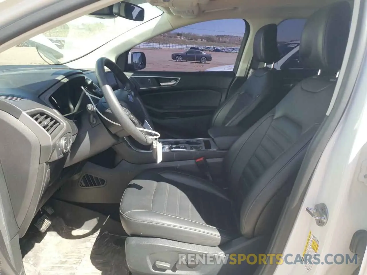 7 Photograph of a damaged car 2FMPK4J94NBA16300 FORD EDGE 2022