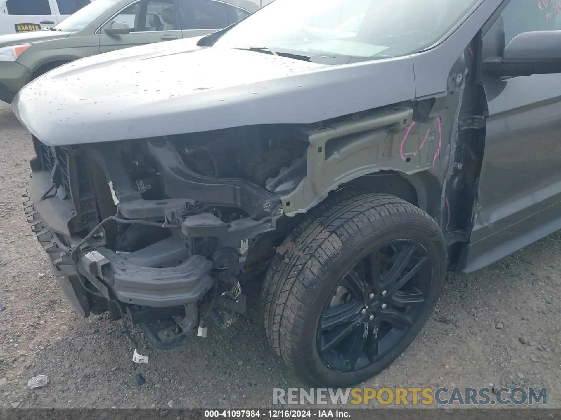 6 Photograph of a damaged car 2FMPK4J94NBA26194 FORD EDGE 2022