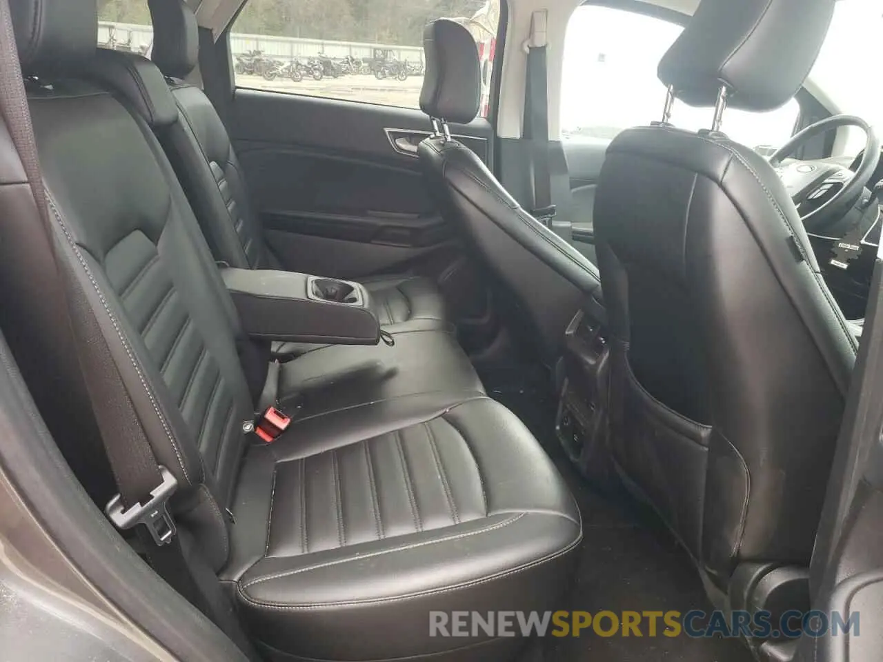 10 Photograph of a damaged car 2FMPK4J94NBA43030 FORD EDGE 2022