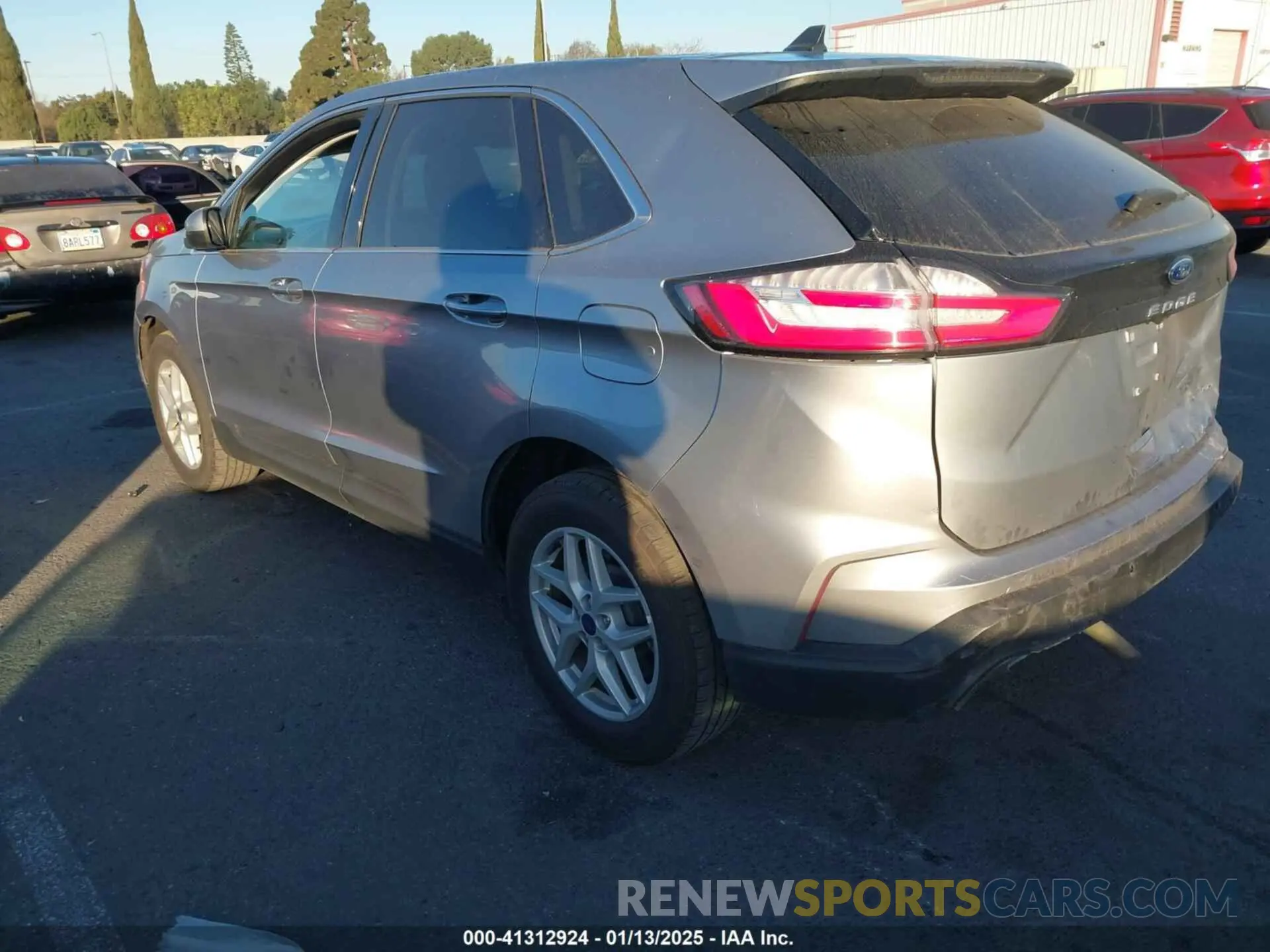 3 Photograph of a damaged car 2FMPK4J94NBA44629 FORD EDGE 2022