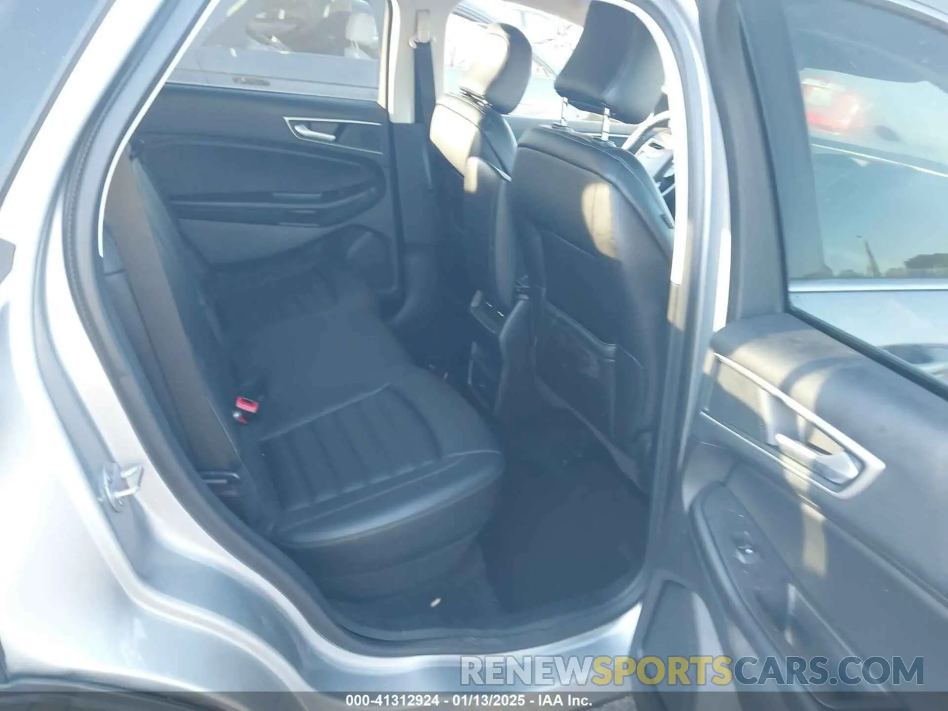8 Photograph of a damaged car 2FMPK4J94NBA44629 FORD EDGE 2022