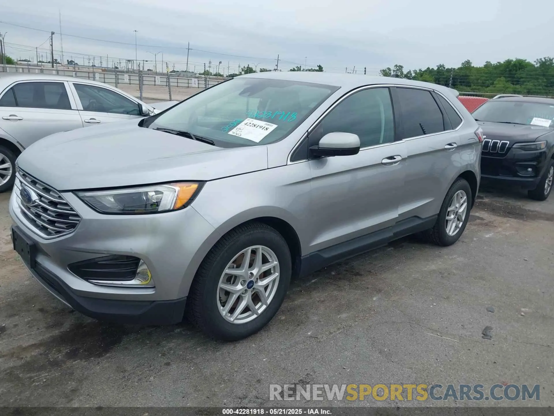 14 Photograph of a damaged car 2FMPK4J94NBA56117 FORD EDGE 2022