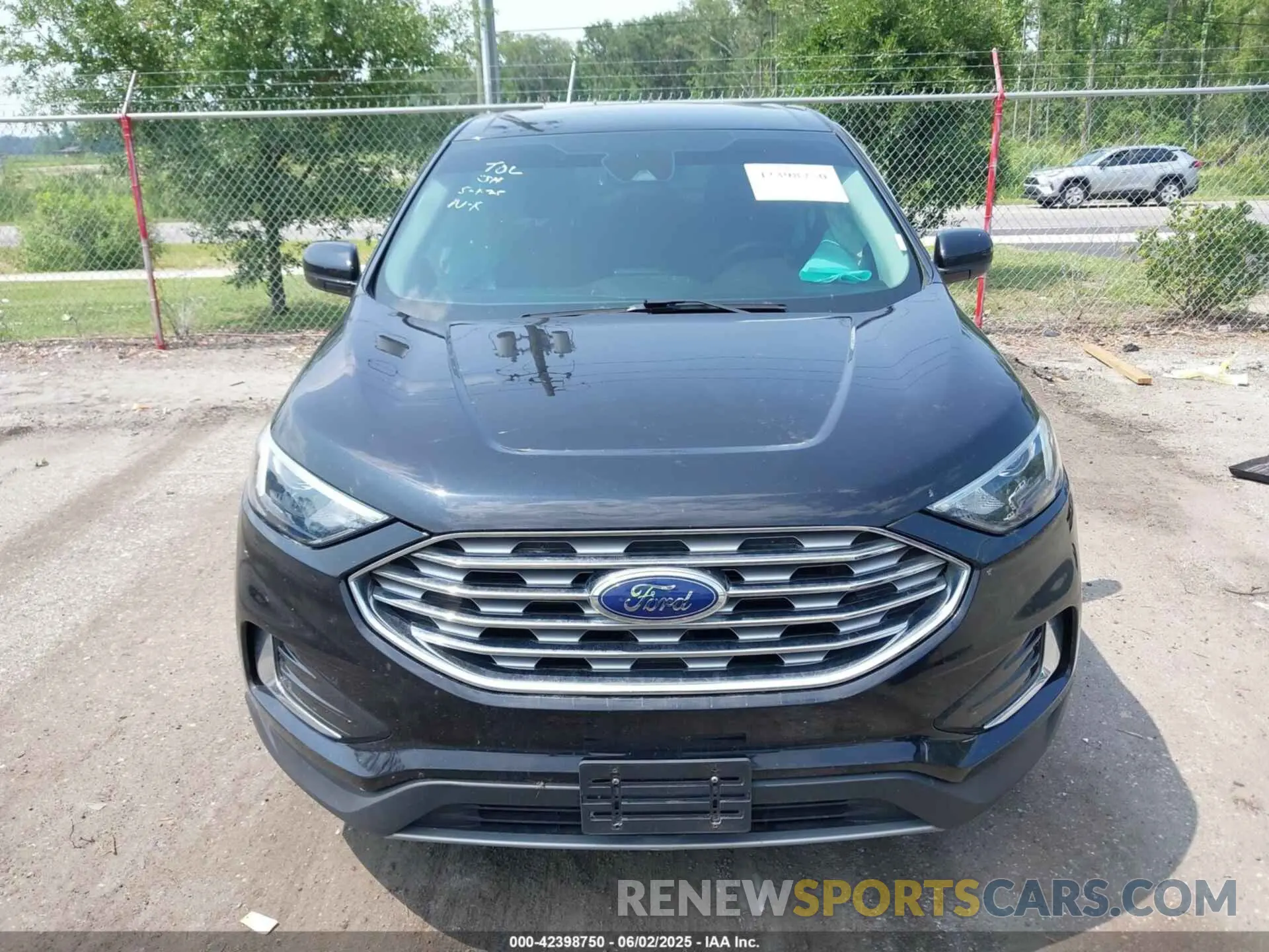 12 Photograph of a damaged car 2FMPK4J94NBA60362 FORD EDGE 2022