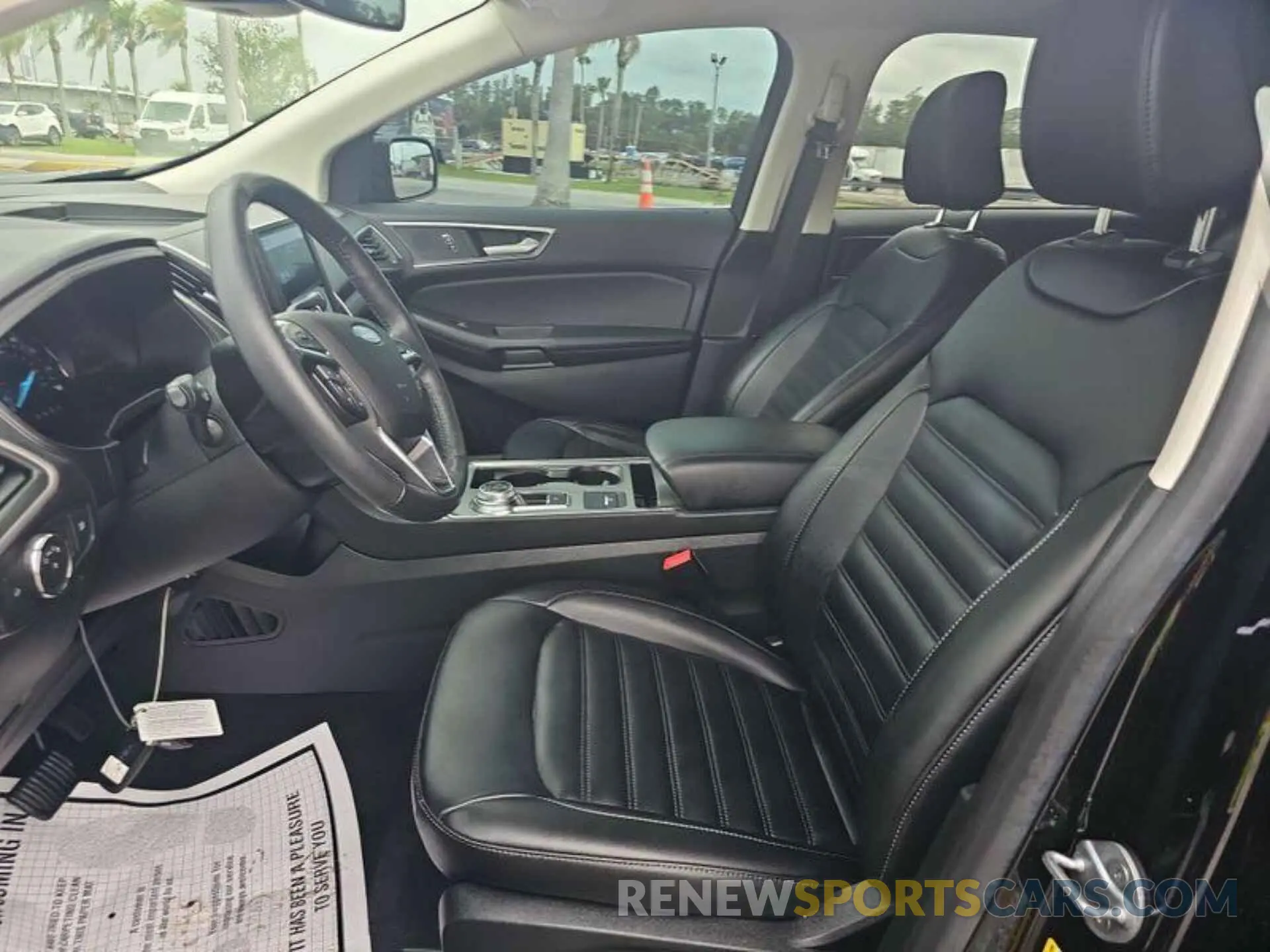 18 Photograph of a damaged car 2FMPK4J94NBA63181 FORD EDGE 2022
