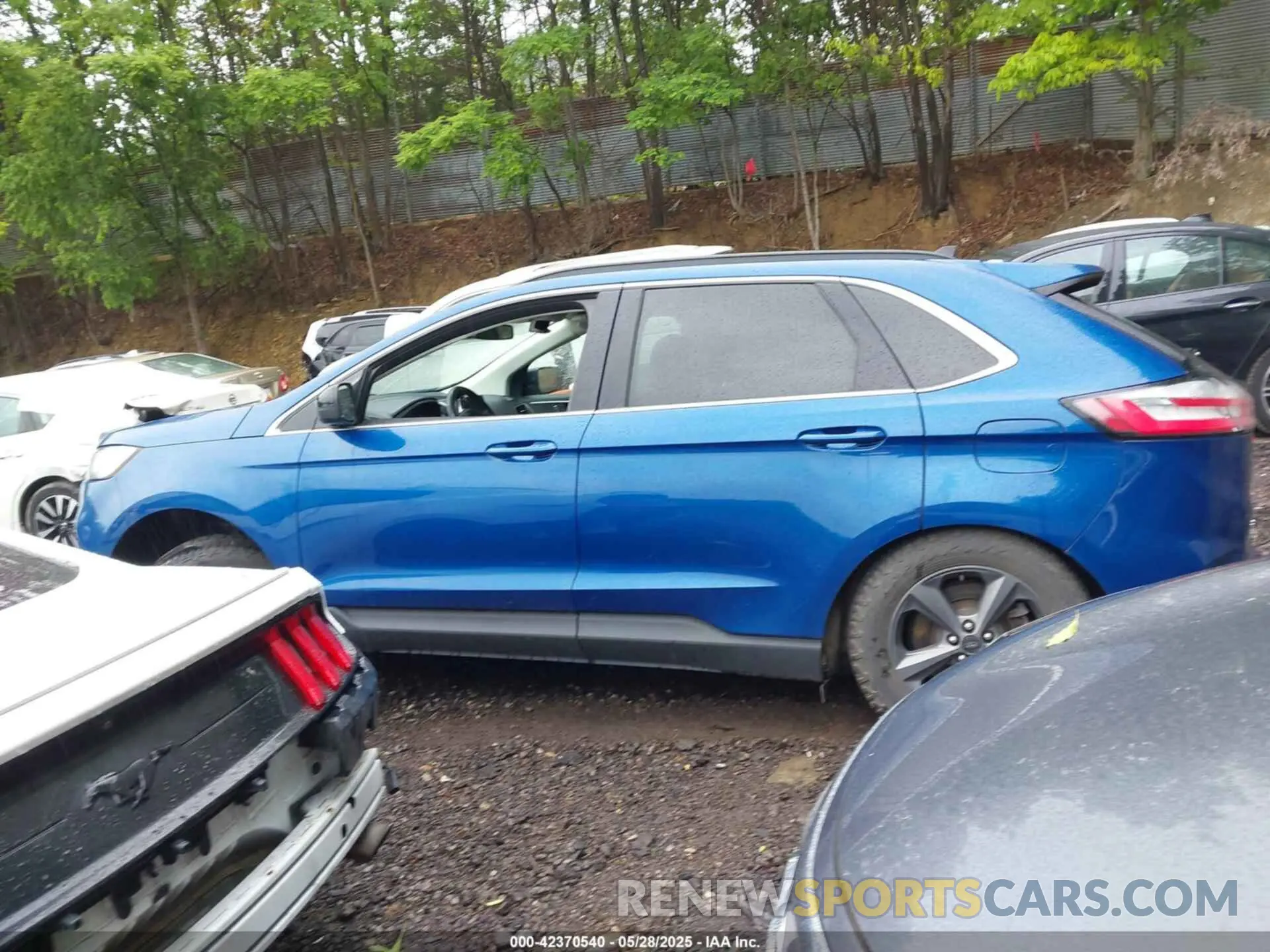 15 Photograph of a damaged car 2FMPK4J95NBA02700 FORD EDGE 2022