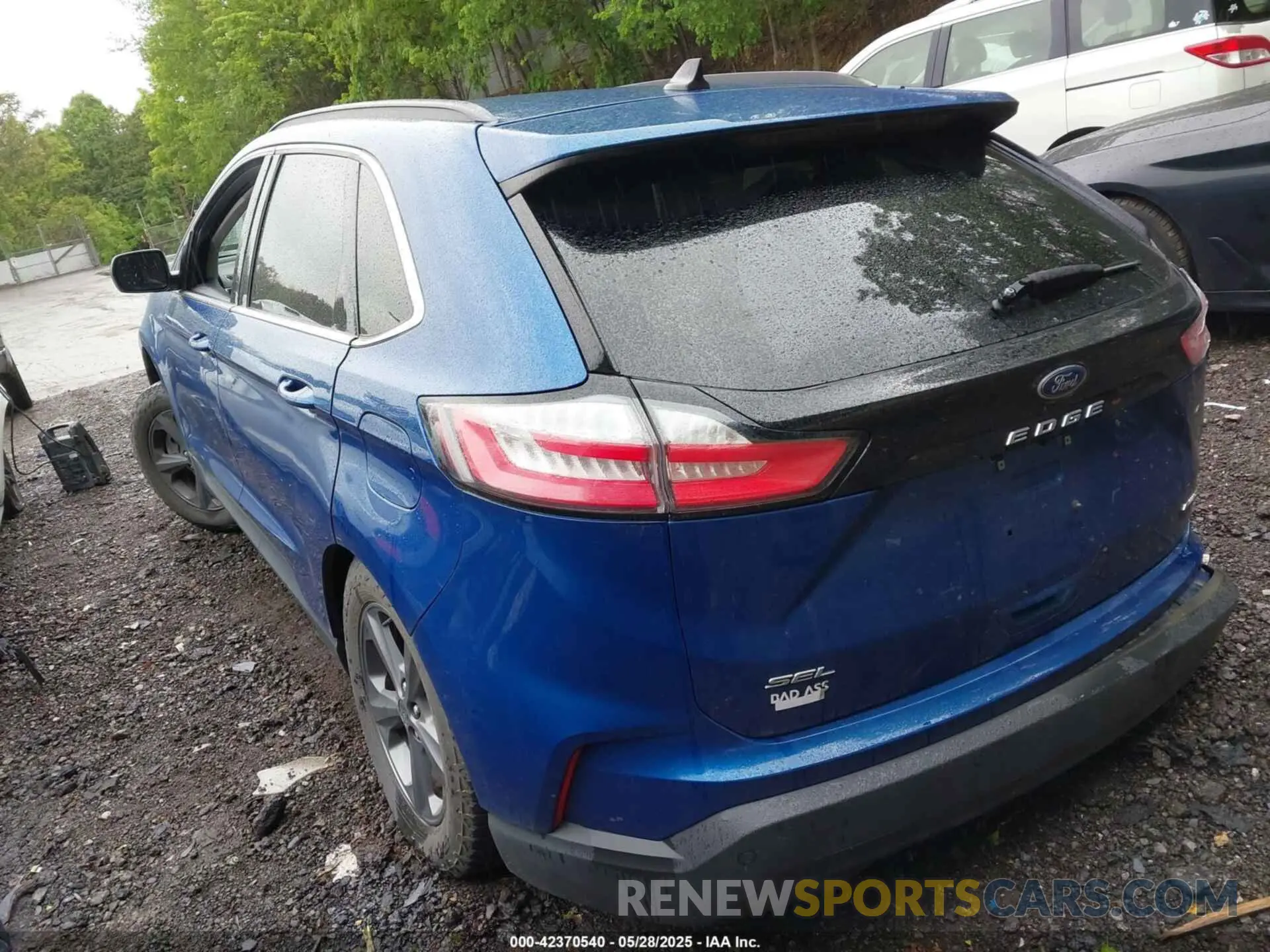 3 Photograph of a damaged car 2FMPK4J95NBA02700 FORD EDGE 2022