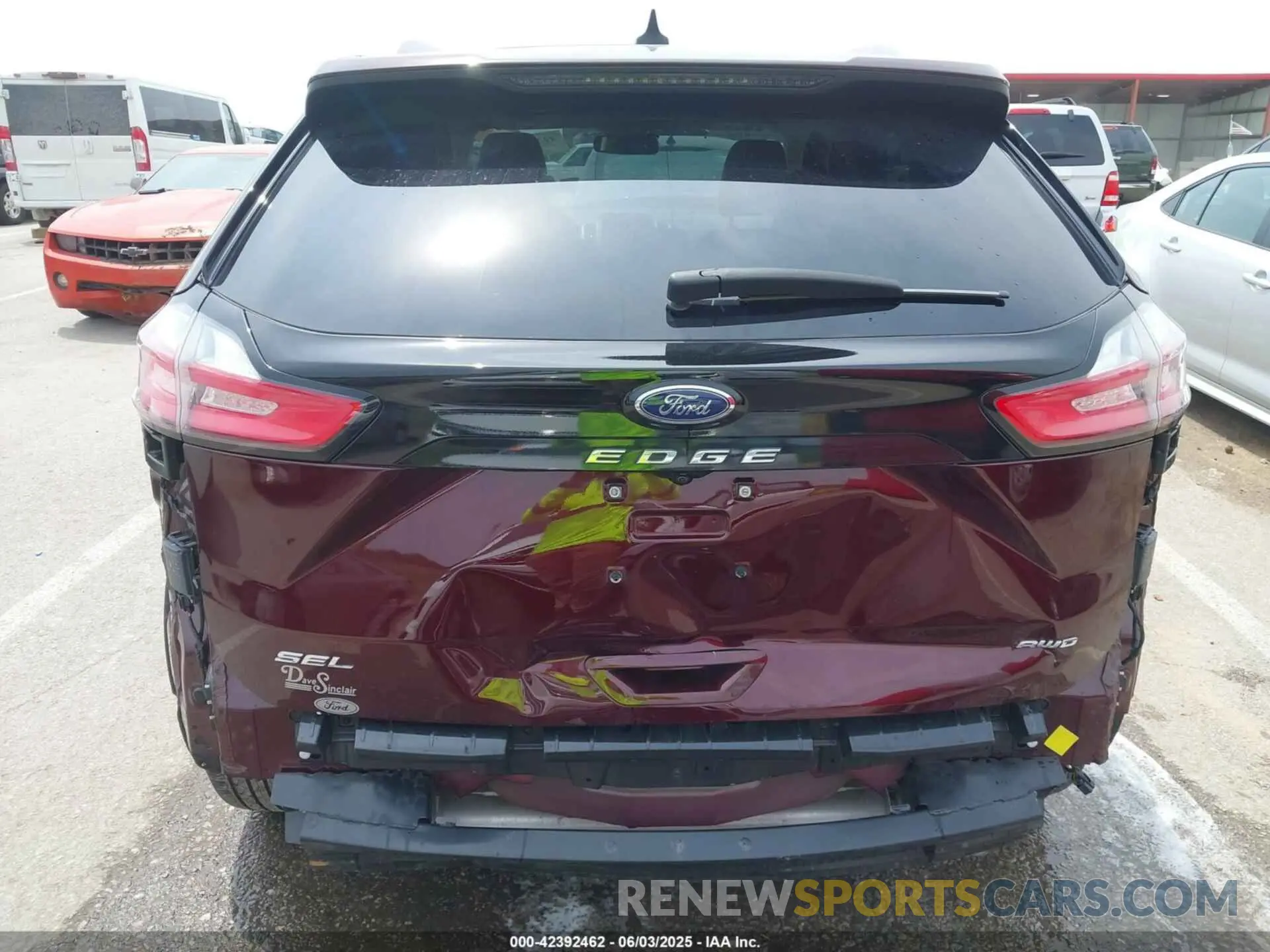 16 Photograph of a damaged car 2FMPK4J95NBA66008 FORD EDGE 2022