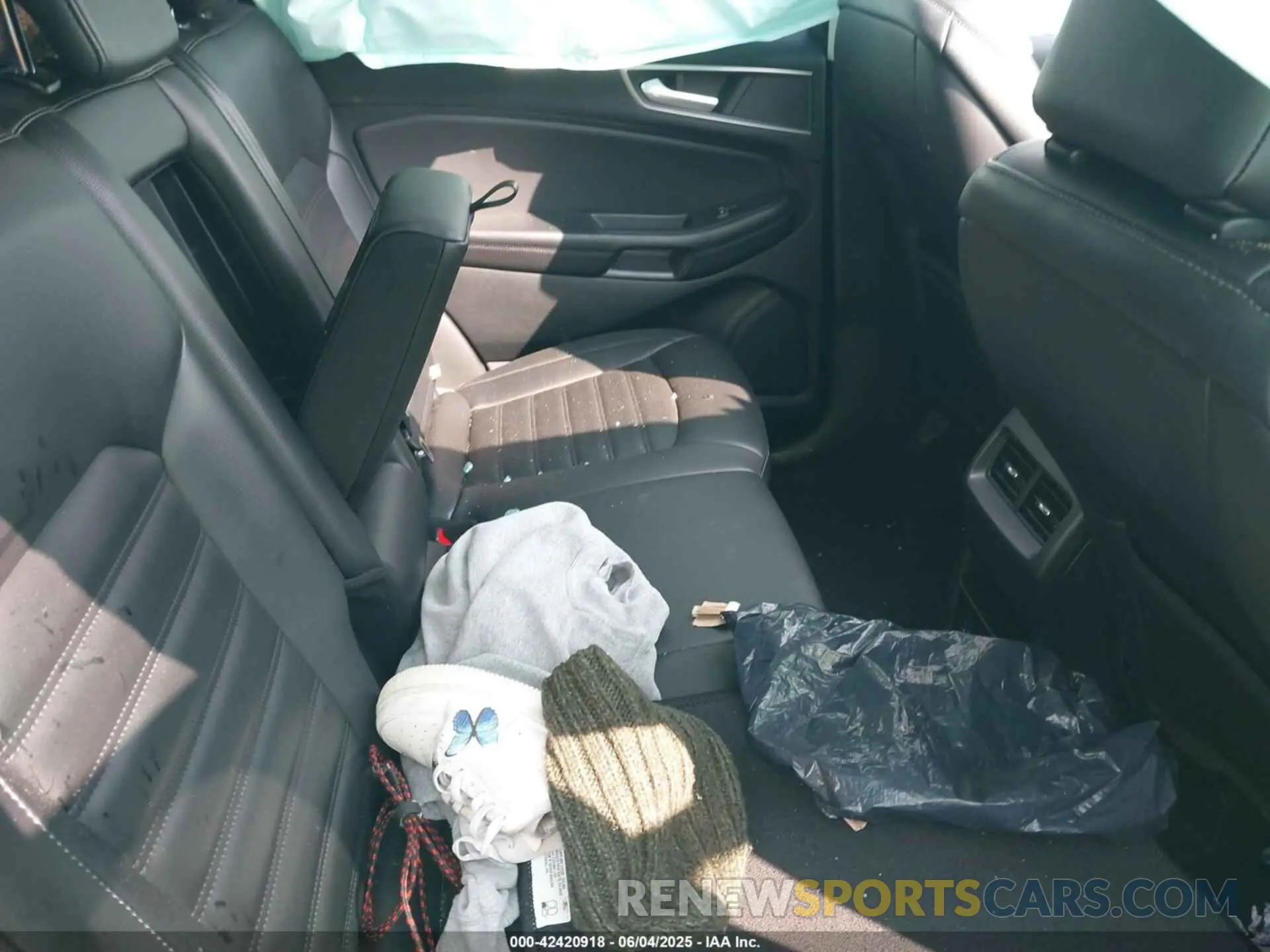 8 Photograph of a damaged car 2FMPK4J95NBA79440 FORD EDGE 2022