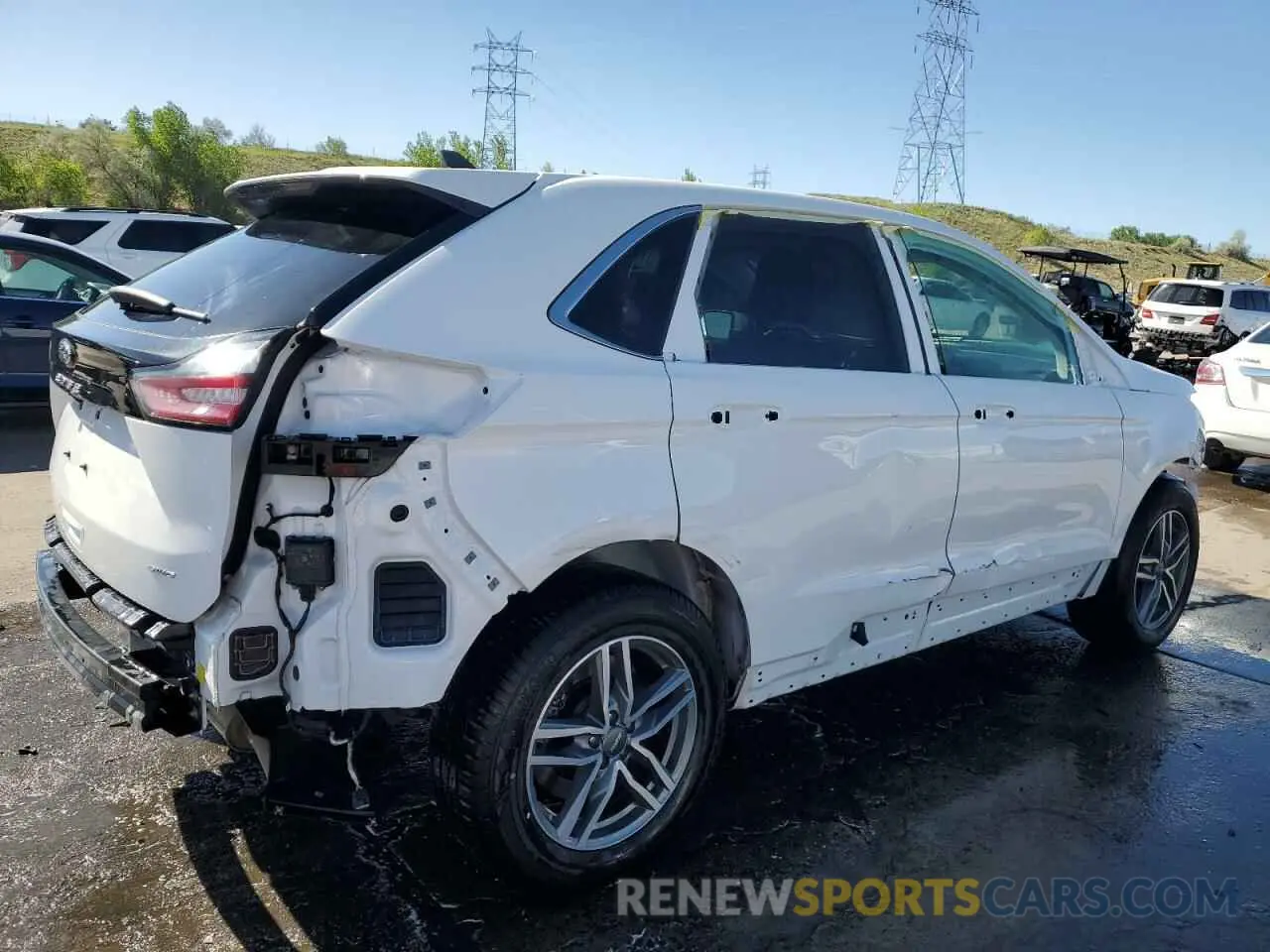 3 Photograph of a damaged car 2FMPK4J95NBA92883 FORD EDGE 2022