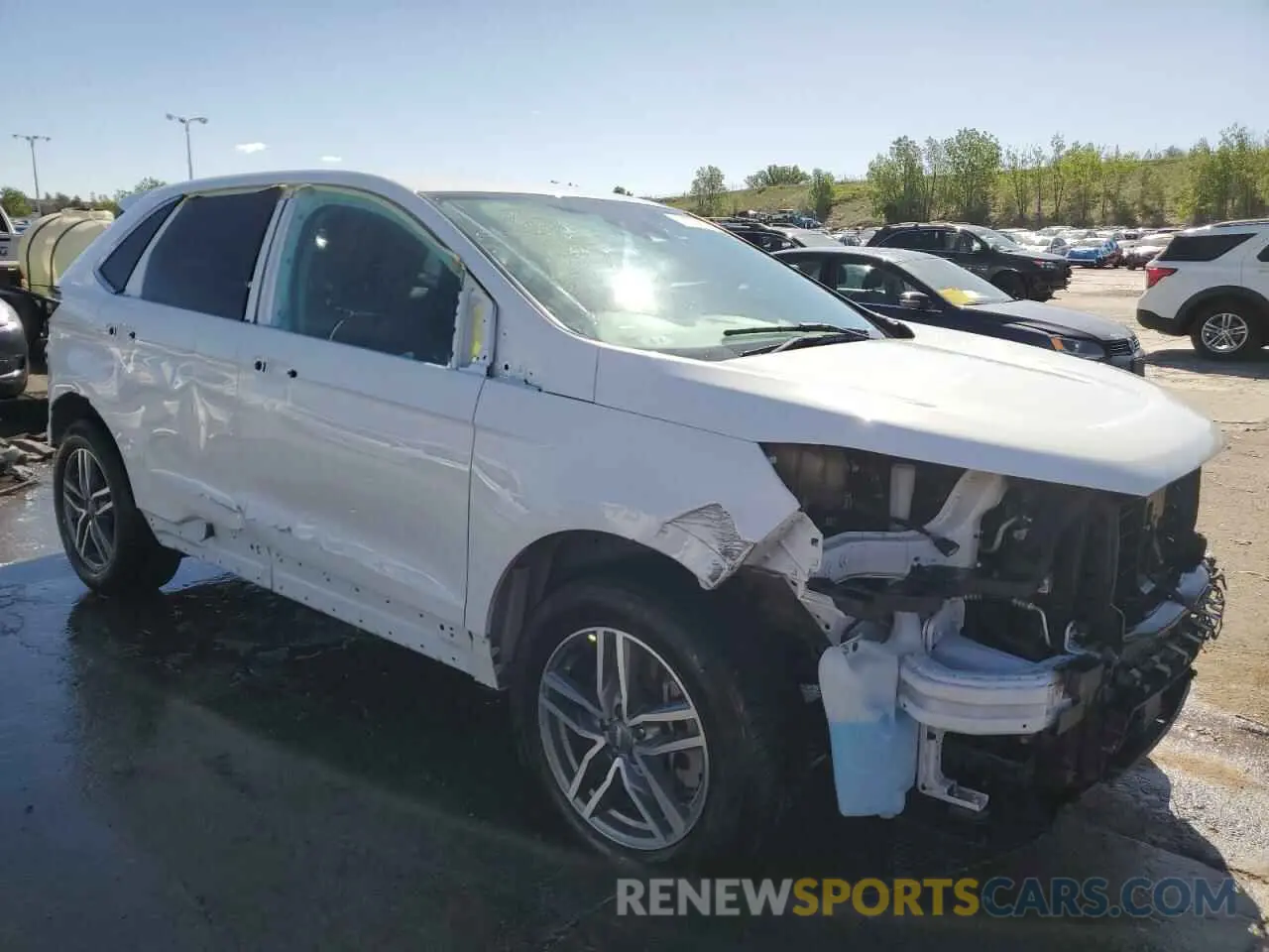 4 Photograph of a damaged car 2FMPK4J95NBA92883 FORD EDGE 2022