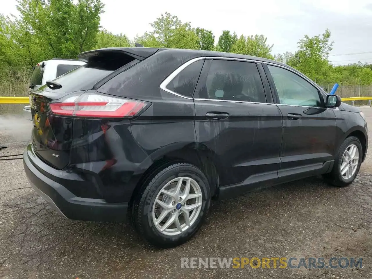 3 Photograph of a damaged car 2FMPK4J96NBA29761 FORD EDGE 2022