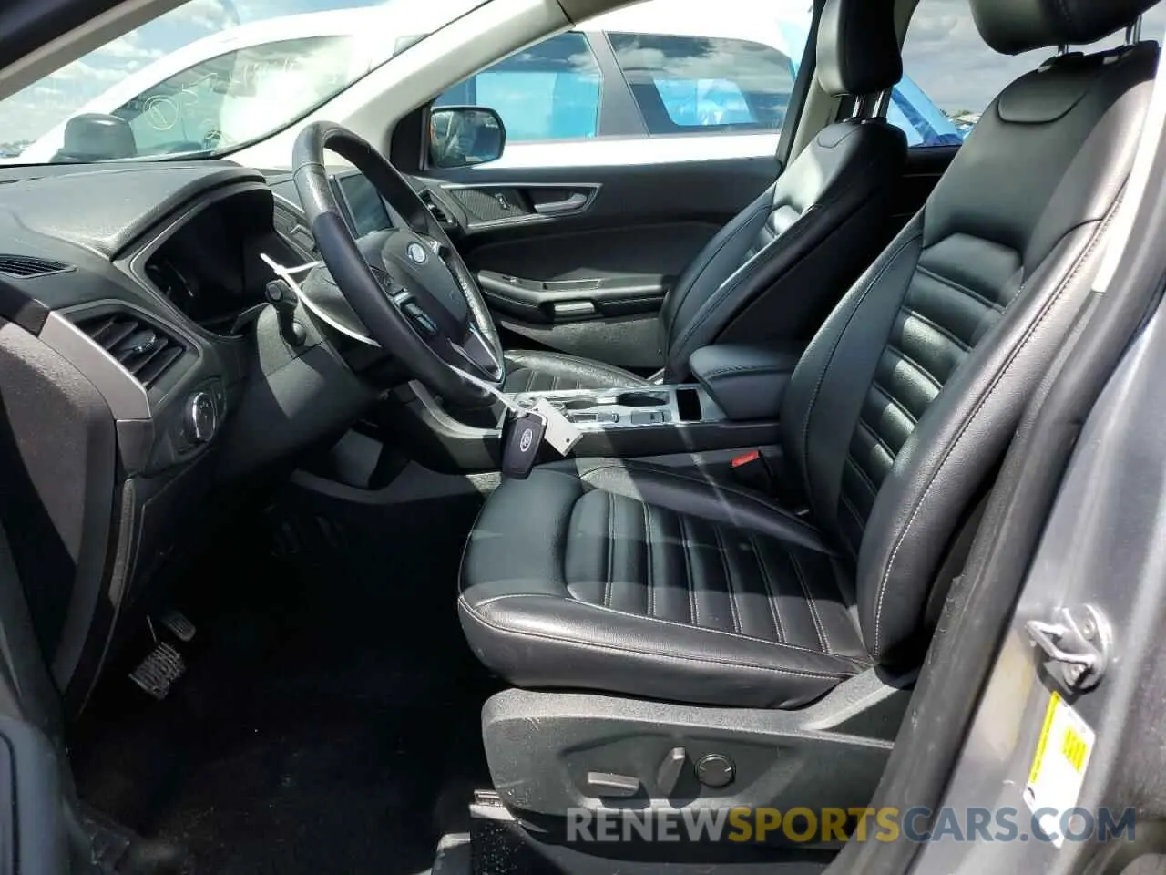 7 Photograph of a damaged car 2FMPK4J96NBA32658 FORD EDGE 2022