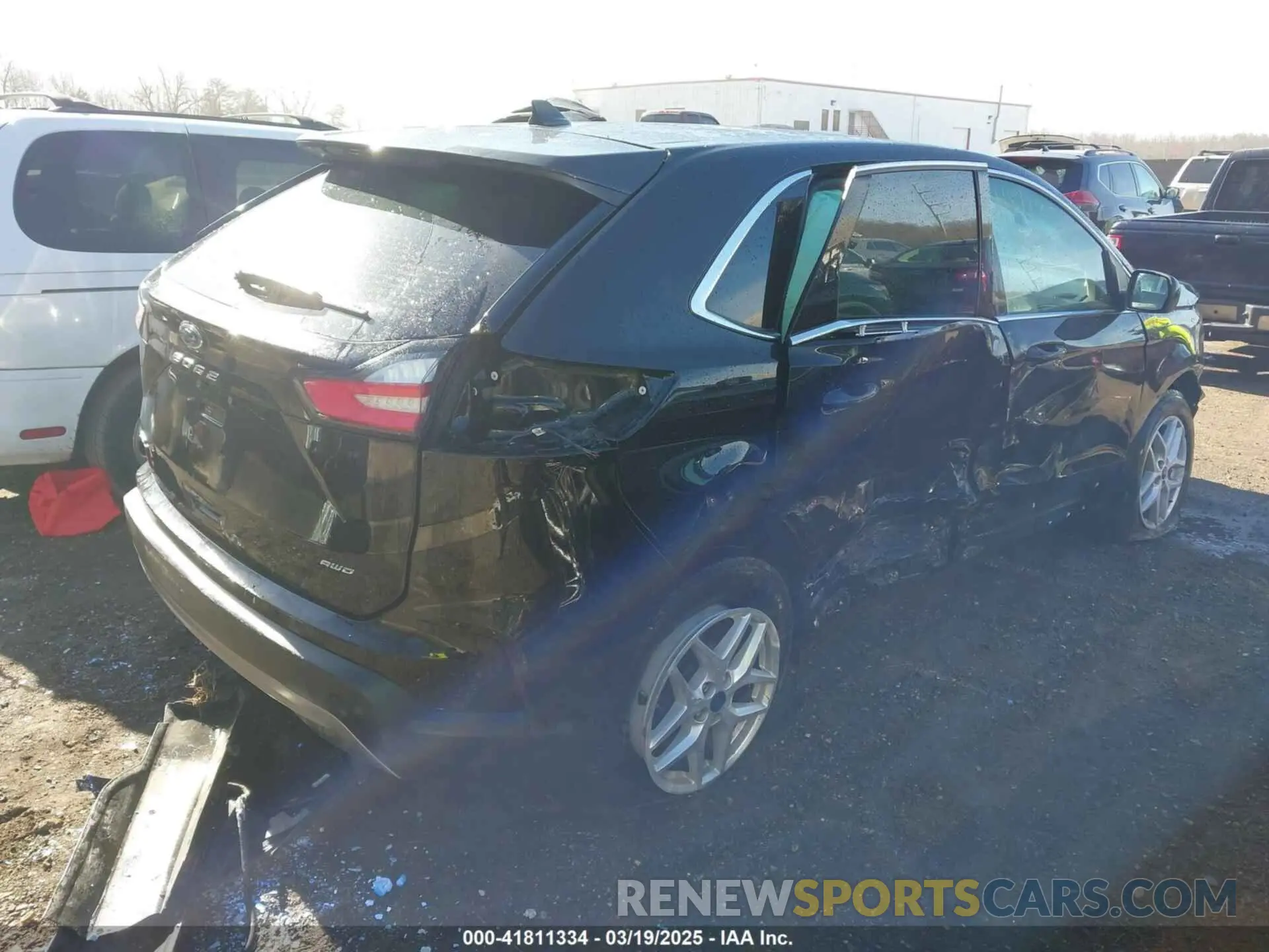 4 Photograph of a damaged car 2FMPK4J96NBA51243 FORD EDGE 2022