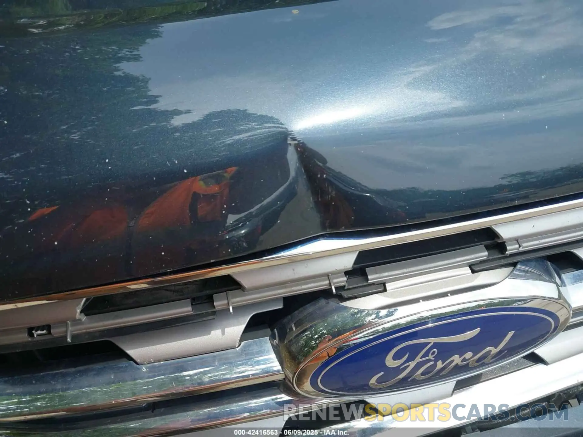 19 Photograph of a damaged car 2FMPK4J96NBA53736 FORD EDGE 2022