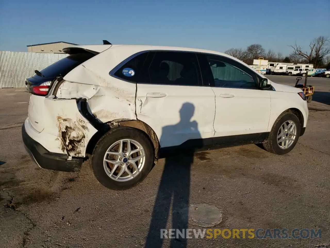 3 Photograph of a damaged car 2FMPK4J96NBA76840 FORD EDGE 2022