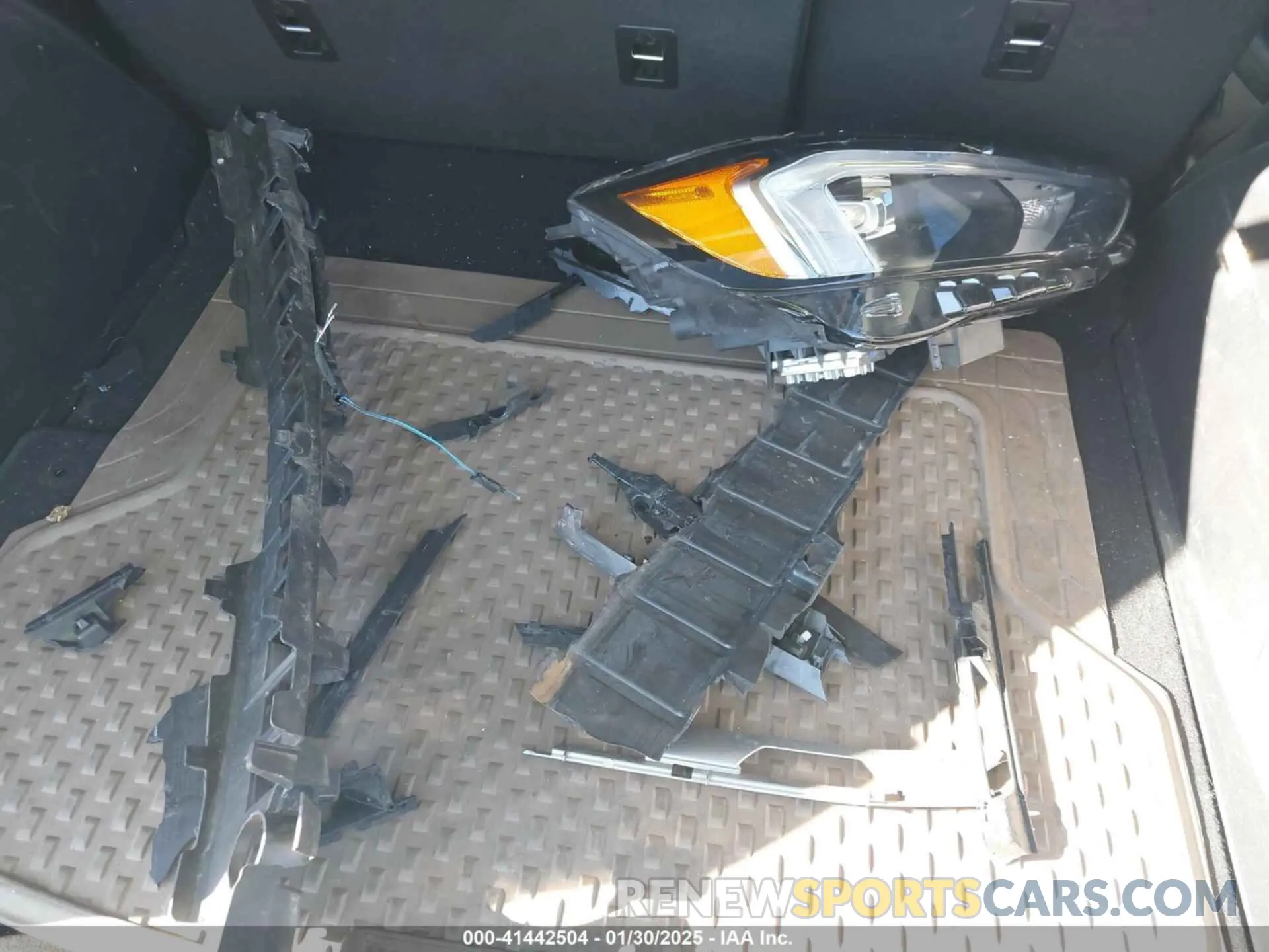 12 Photograph of a damaged car 2FMPK4J96NBA88762 FORD EDGE 2022