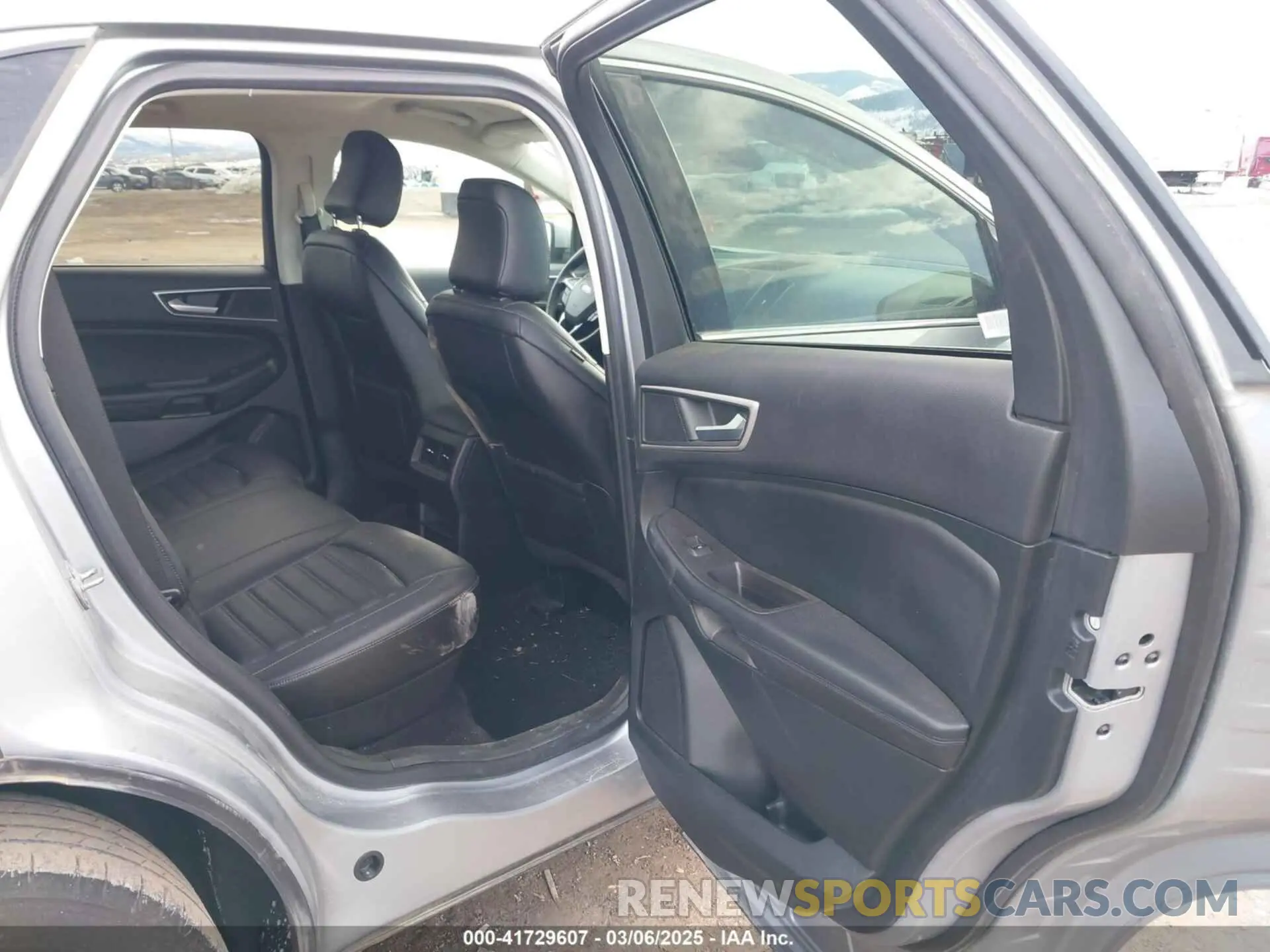 8 Photograph of a damaged car 2FMPK4J96NBA91094 FORD EDGE 2022