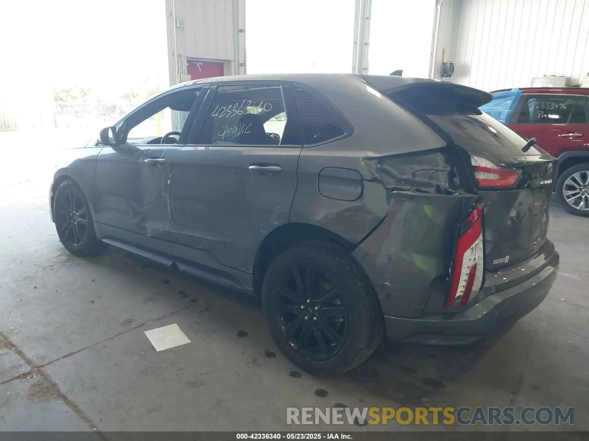 3 Photograph of a damaged car 2FMPK4J97NBA59710 FORD EDGE 2022