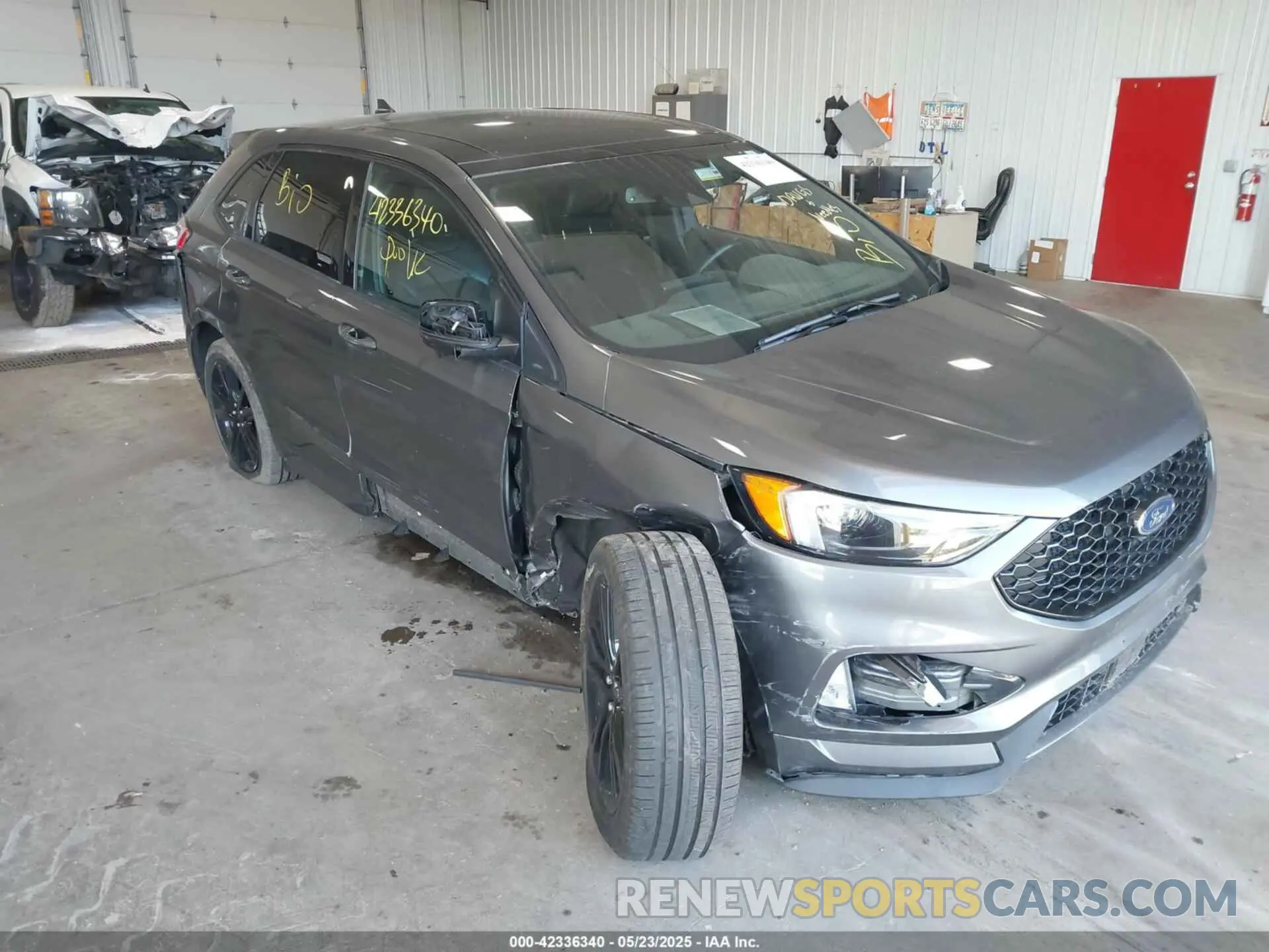 6 Photograph of a damaged car 2FMPK4J97NBA59710 FORD EDGE 2022