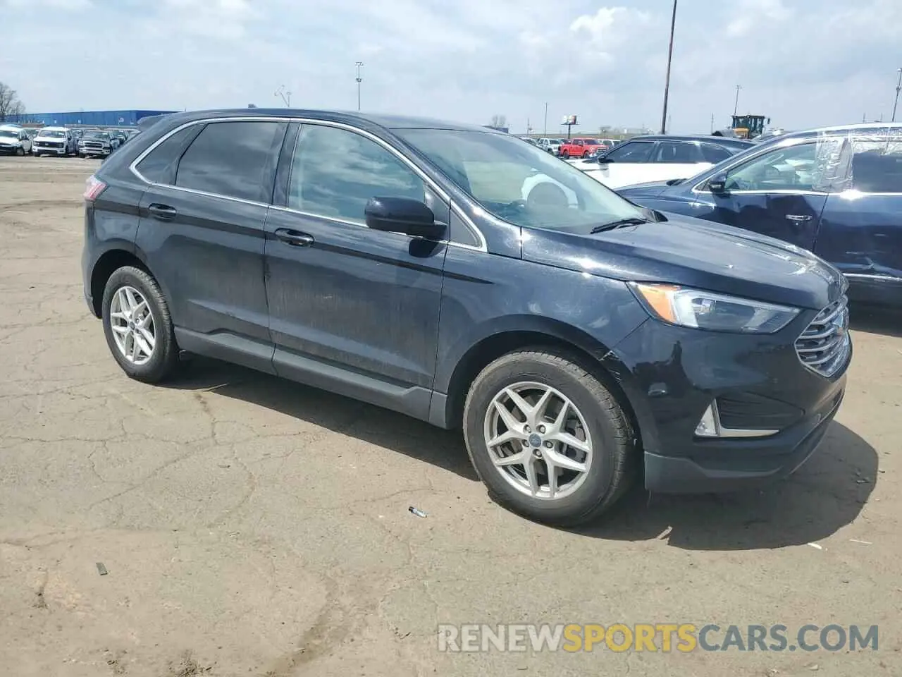 4 Photograph of a damaged car 2FMPK4J97NBA83621 FORD EDGE 2022