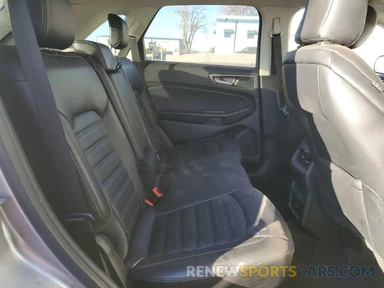 11 Photograph of a damaged car 2FMPK4J97NBA92769 FORD EDGE 2022