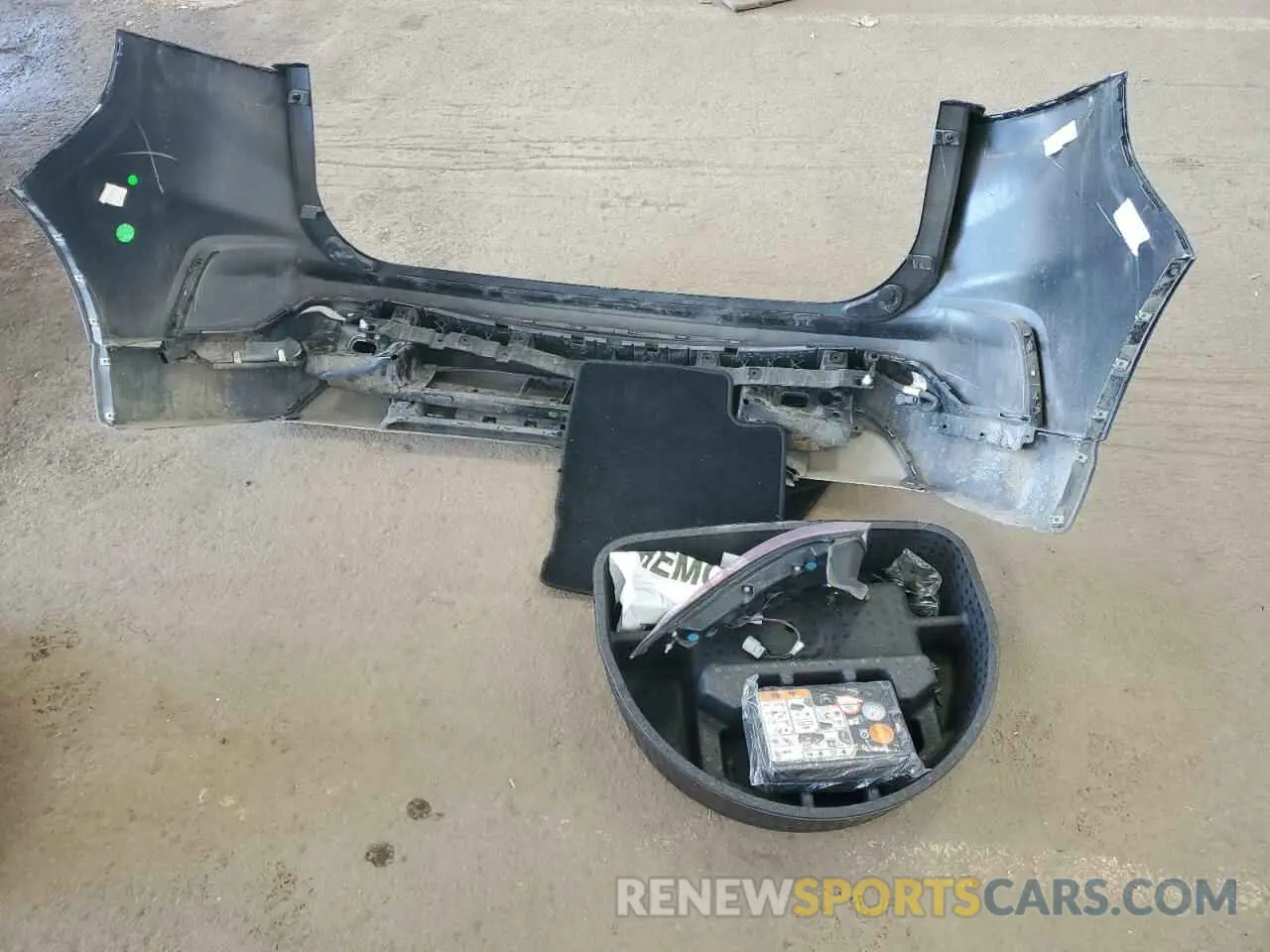 13 Photograph of a damaged car 2FMPK4J97NBB03995 FORD EDGE 2022
