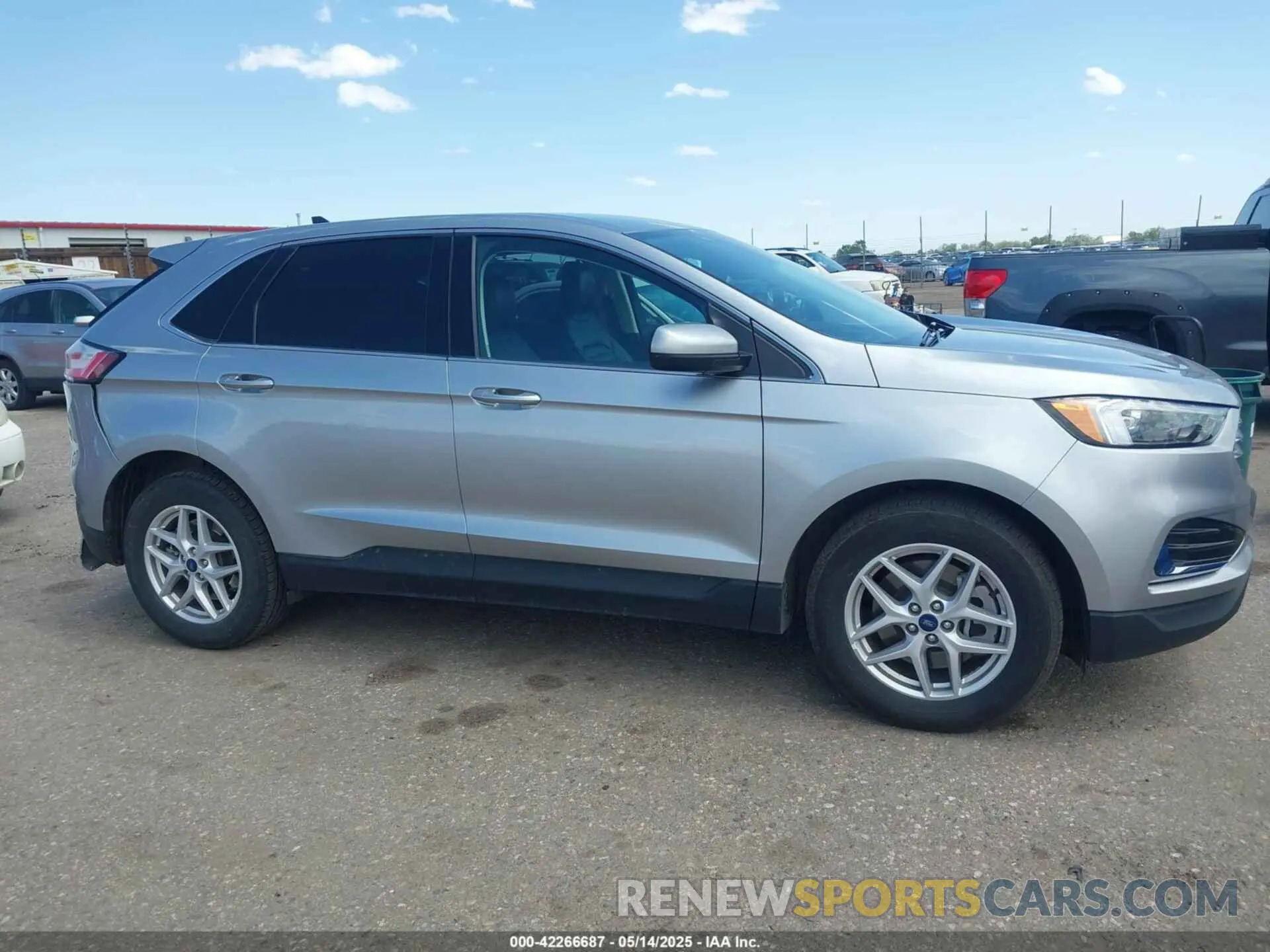 13 Photograph of a damaged car 2FMPK4J97NBB06587 FORD EDGE 2022