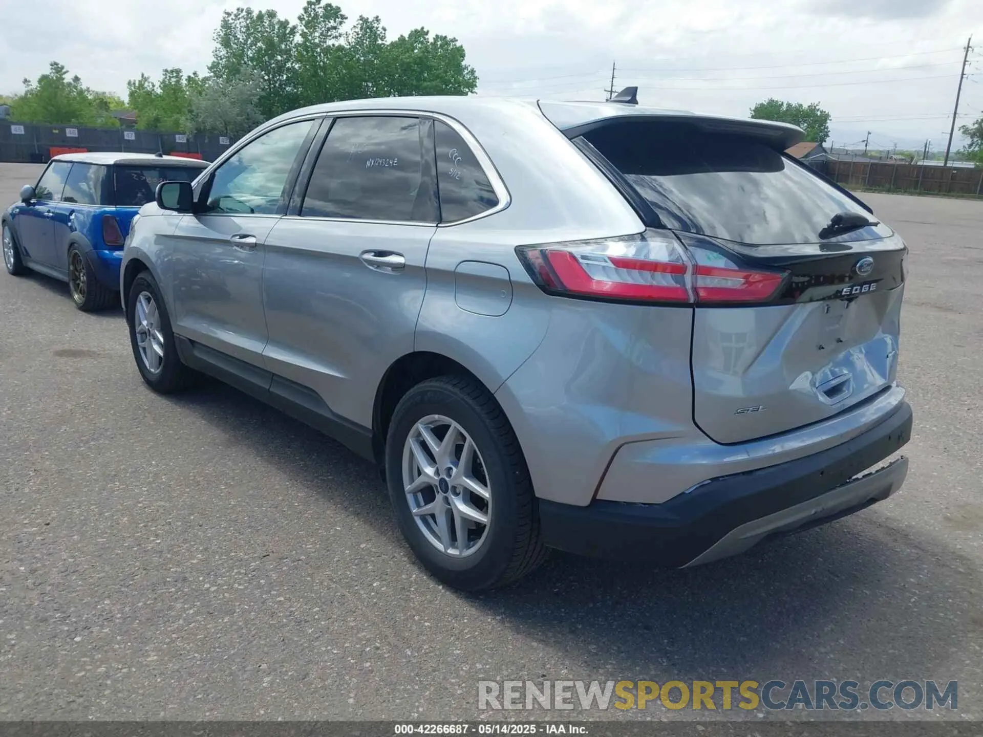3 Photograph of a damaged car 2FMPK4J97NBB06587 FORD EDGE 2022
