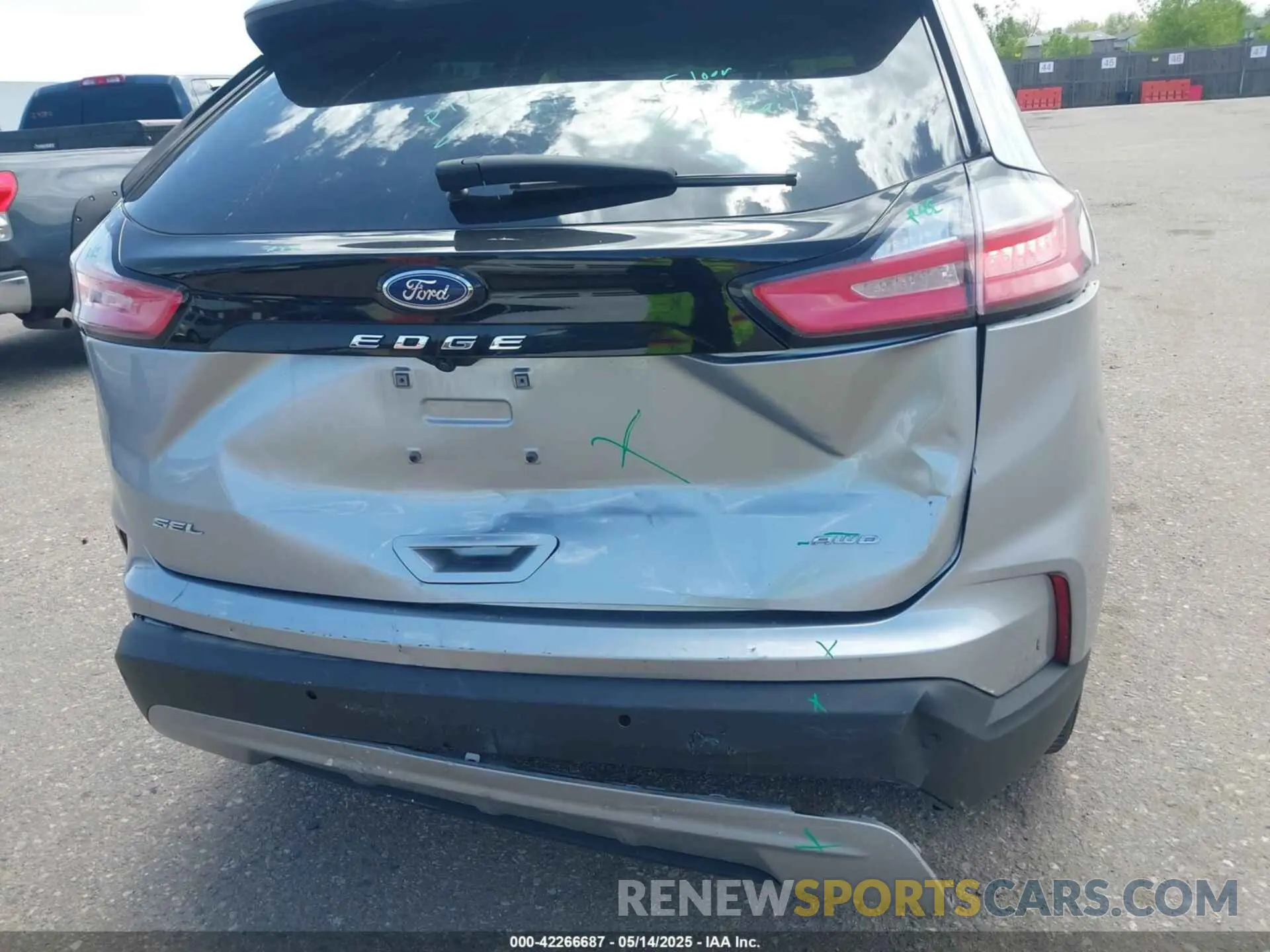6 Photograph of a damaged car 2FMPK4J97NBB06587 FORD EDGE 2022