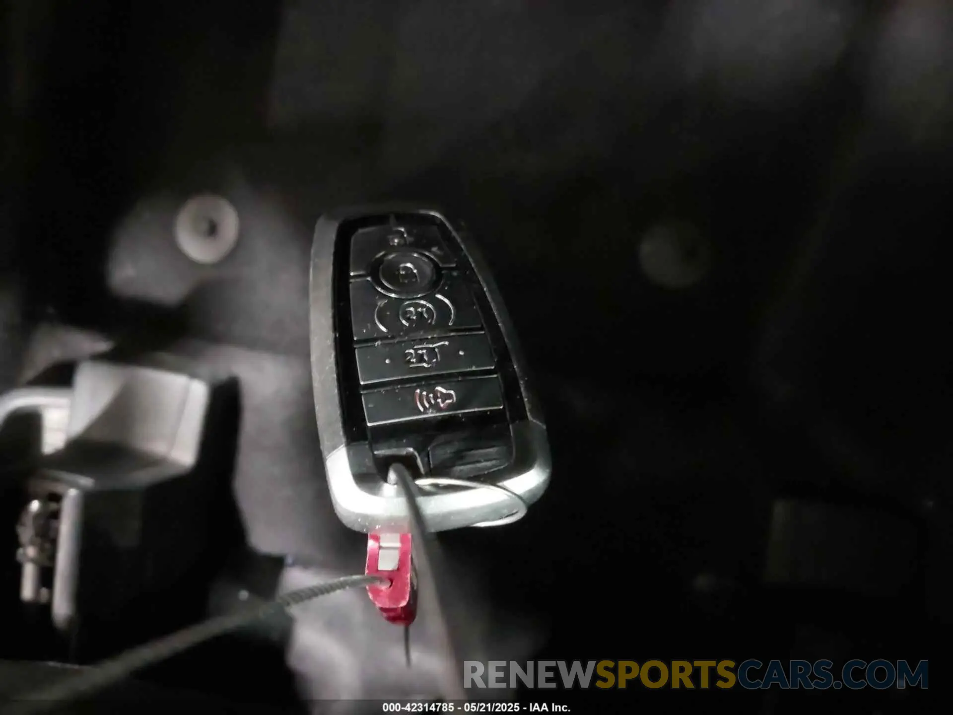 11 Photograph of a damaged car 2FMPK4J98NBA19054 FORD EDGE 2022