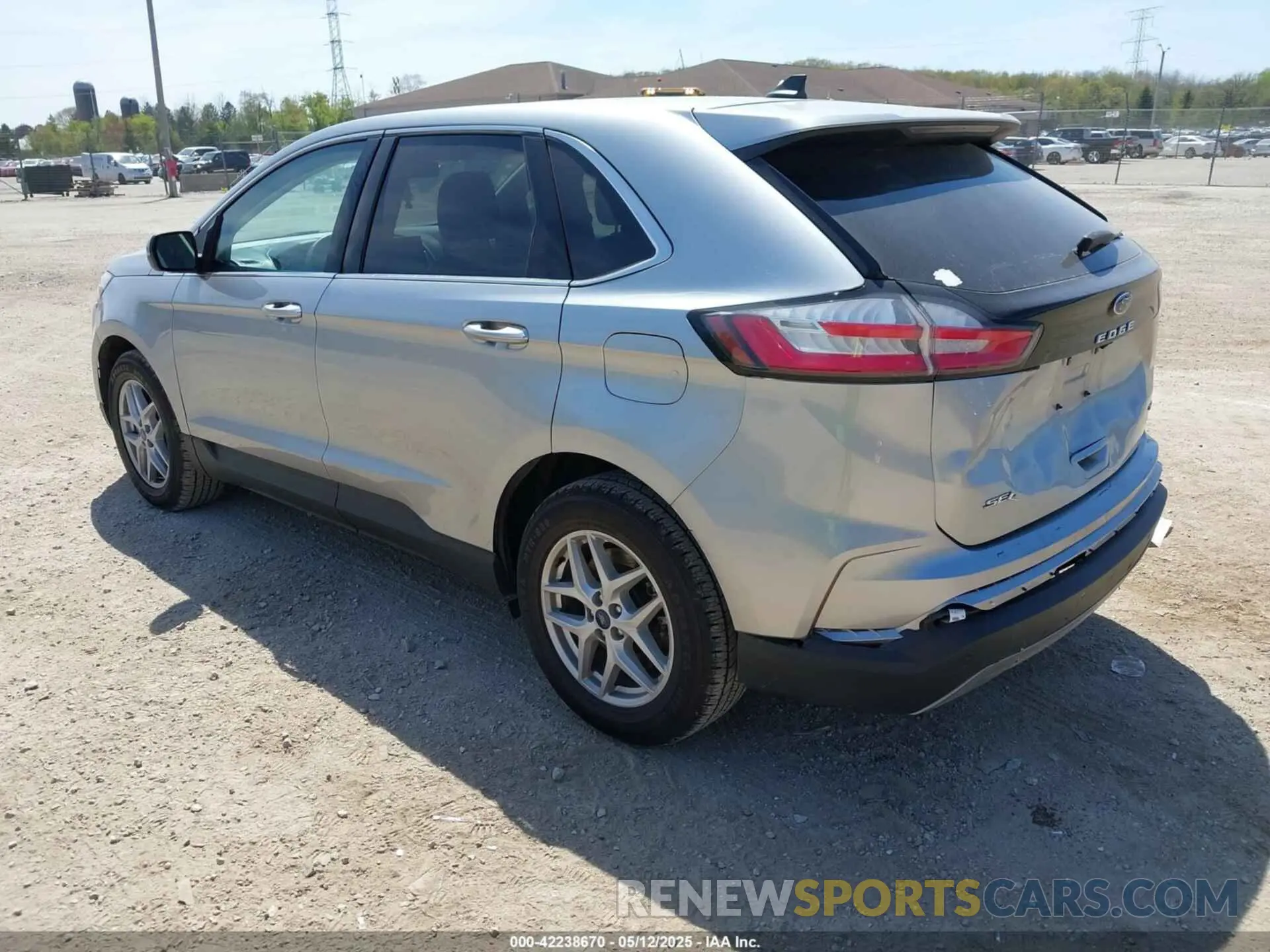 3 Photograph of a damaged car 2FMPK4J98NBA26361 FORD EDGE 2022