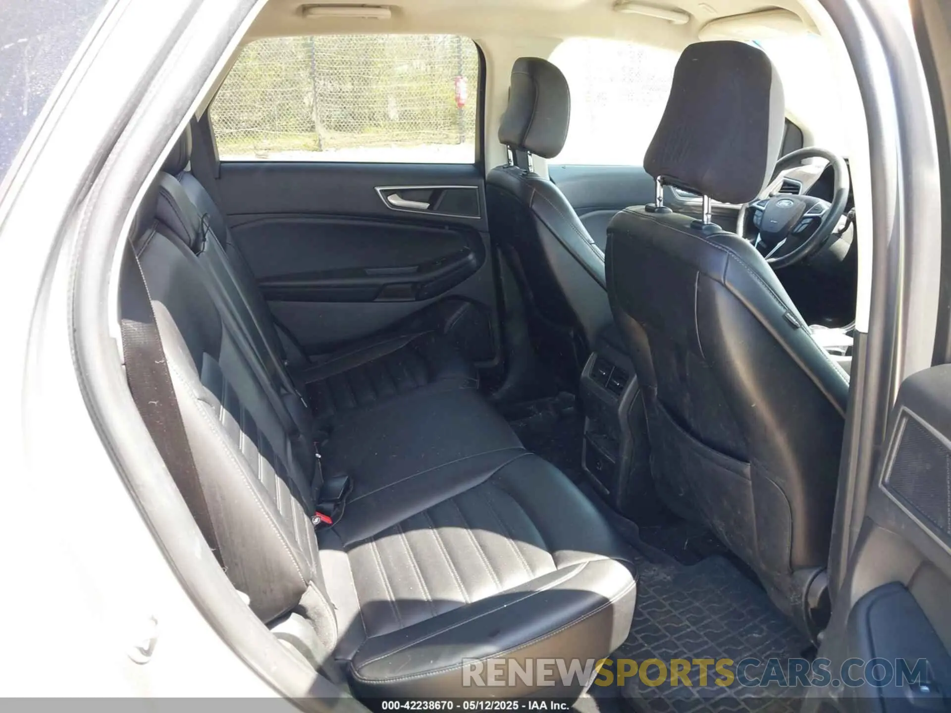 8 Photograph of a damaged car 2FMPK4J98NBA26361 FORD EDGE 2022